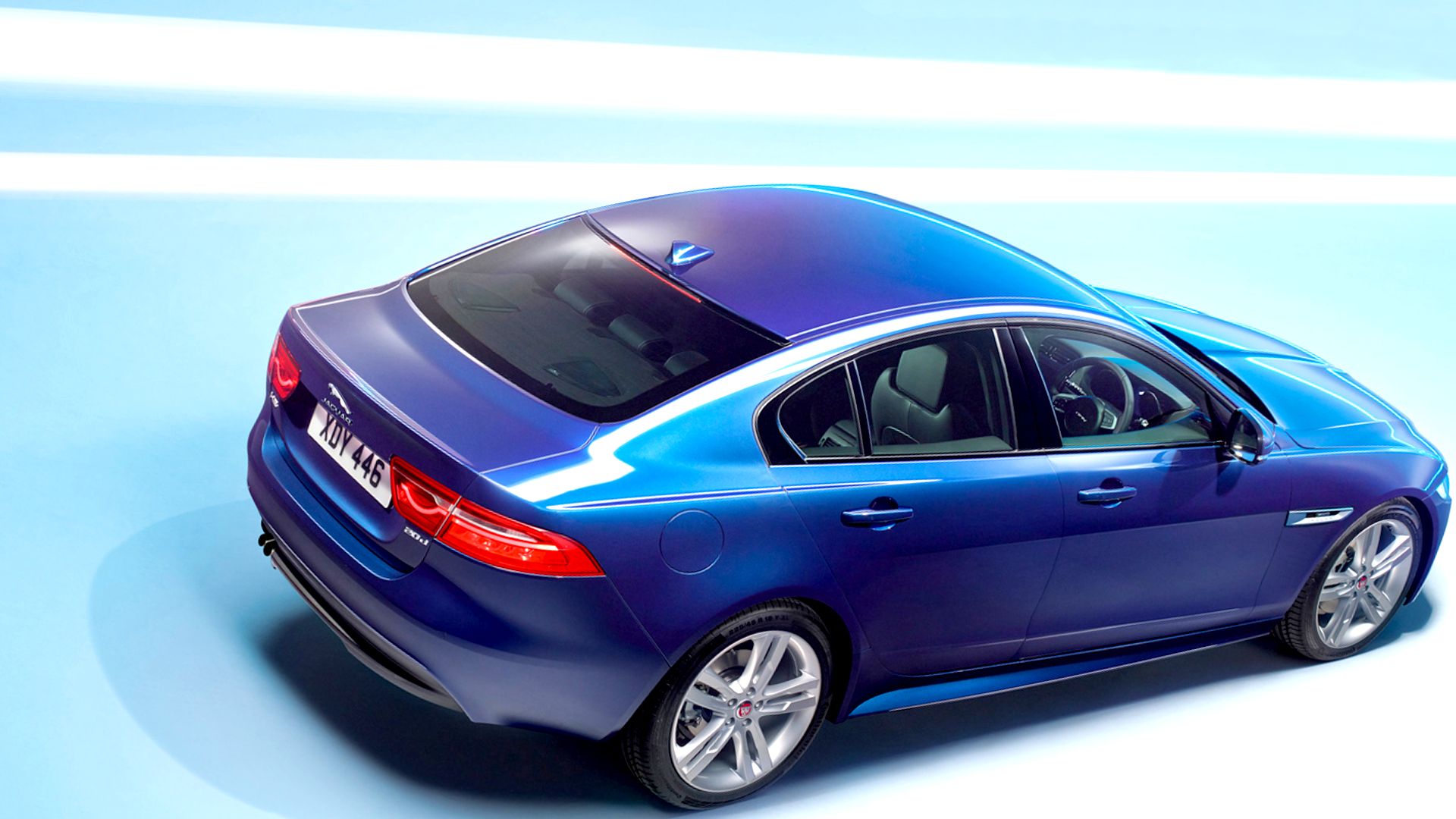 Jaguar Xe 2019 Wallpapers