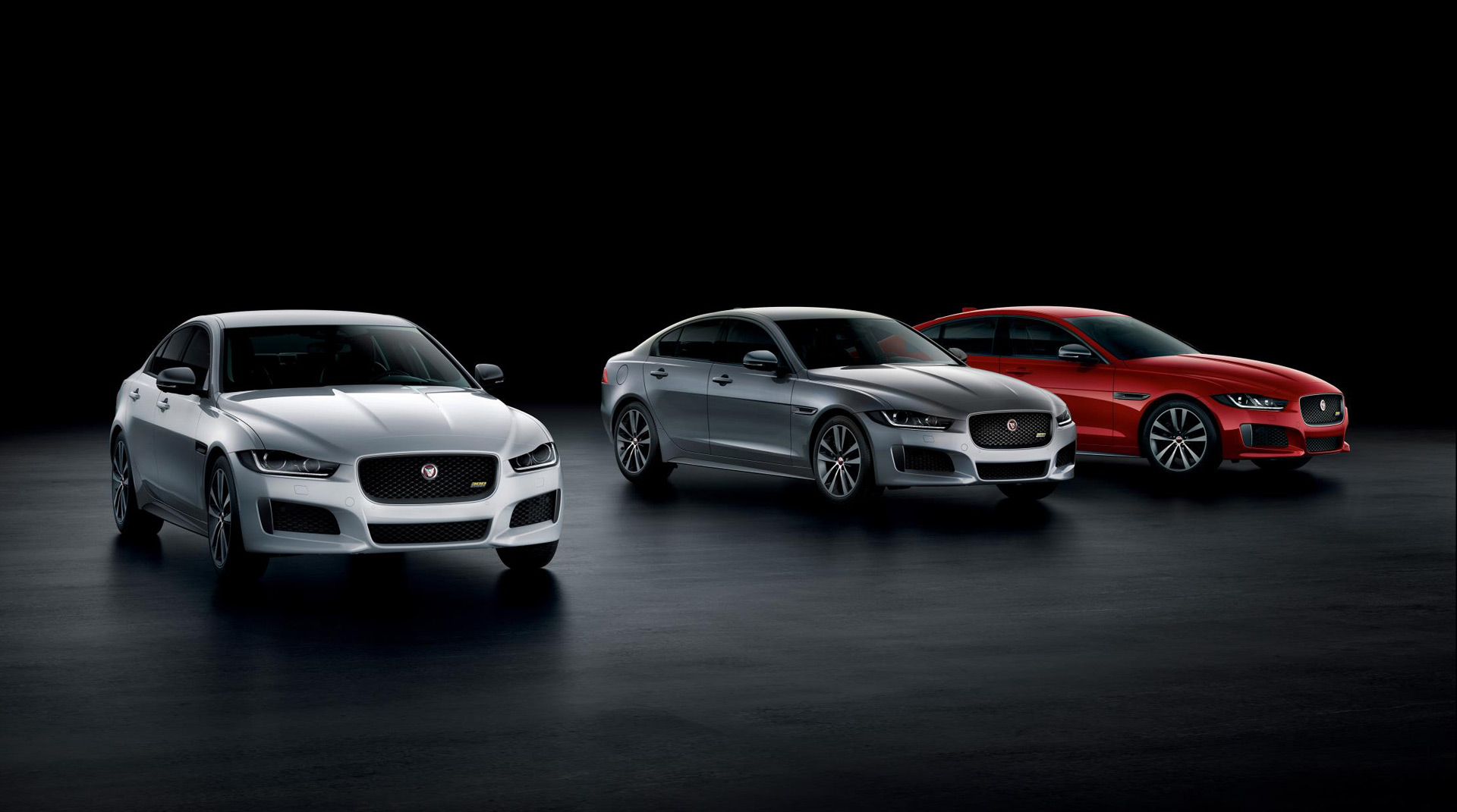 Jaguar Xe 2019 Wallpapers