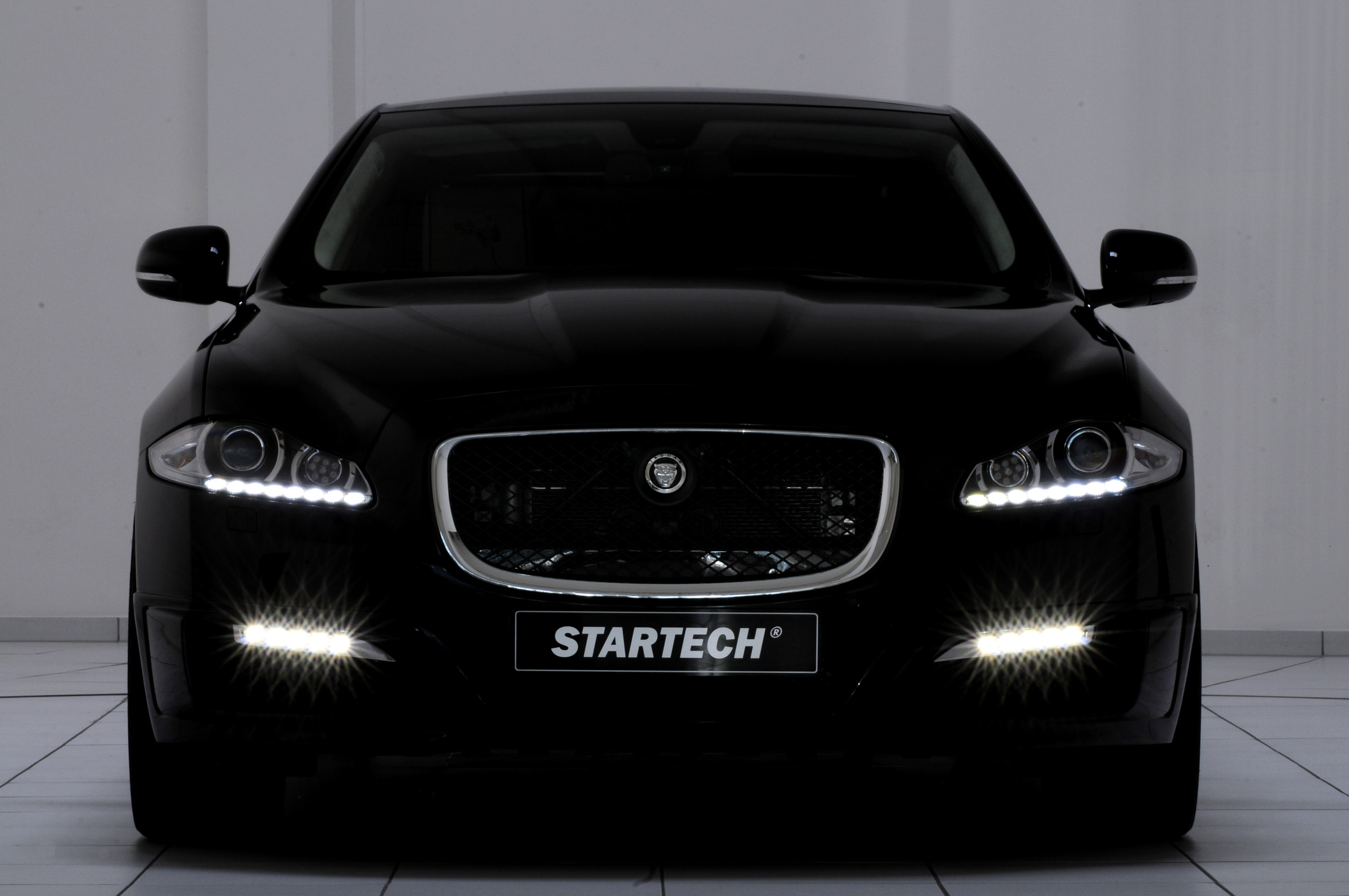 Jaguar Xj Wallpapers