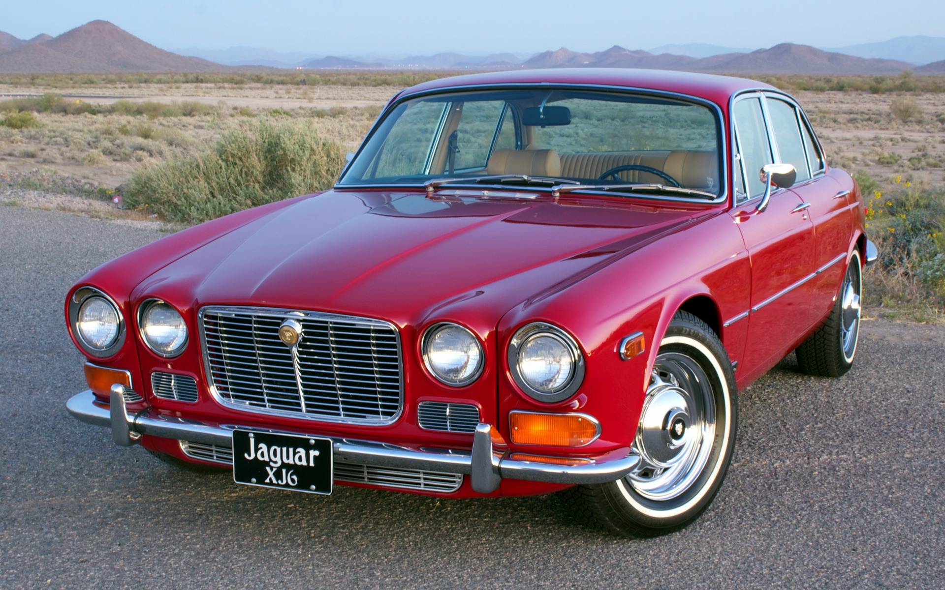 Jaguar Xj6 Wallpapers