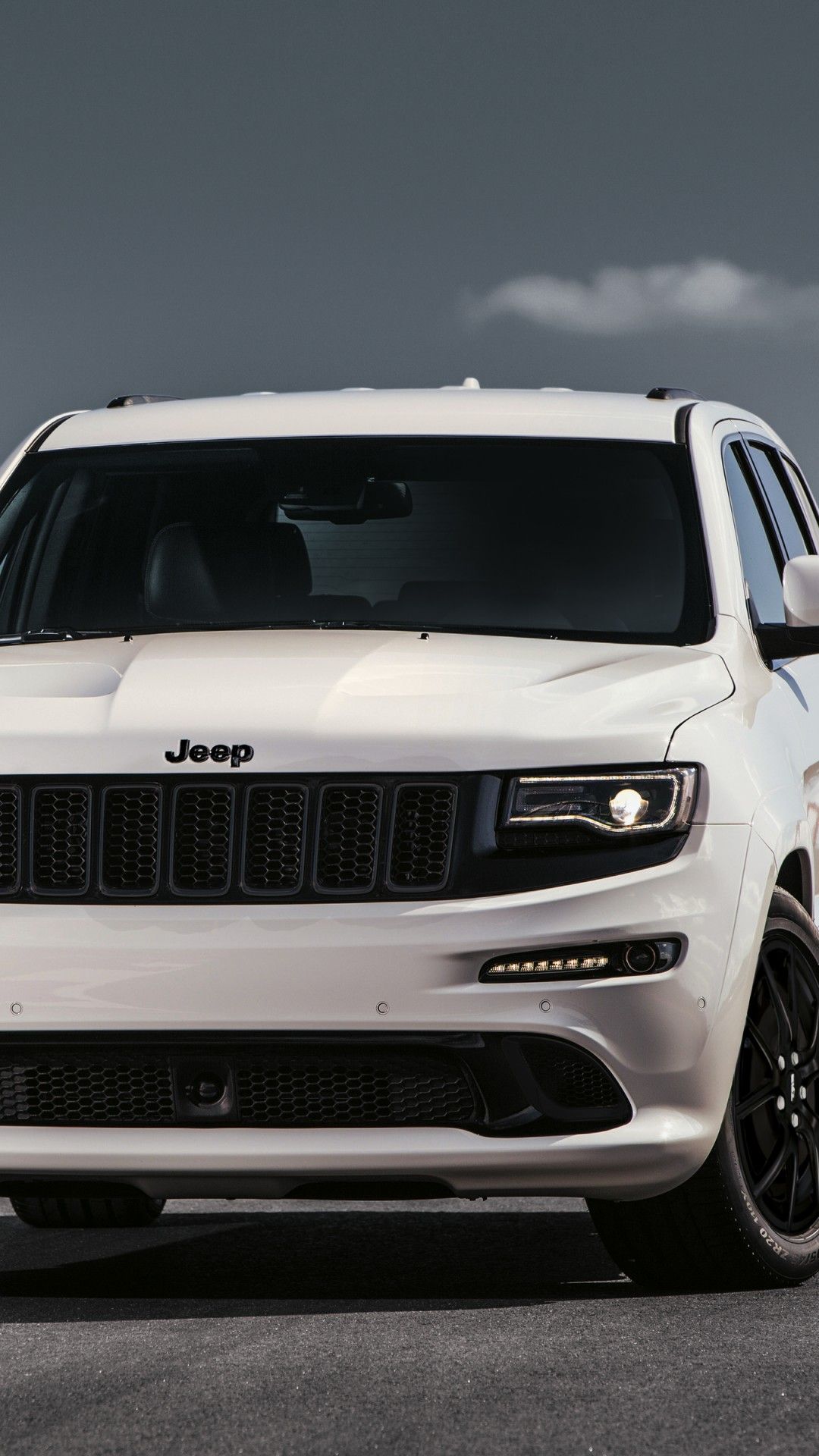 Jeep Grand Cherokee Srt8 Wallpapers