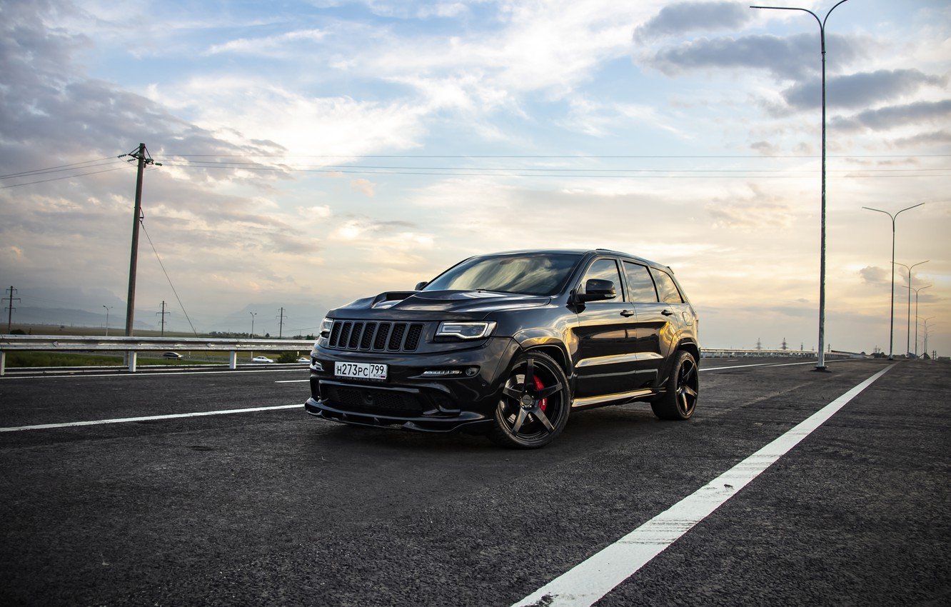 Jeep Grand Cherokee Srt8 Wallpapers