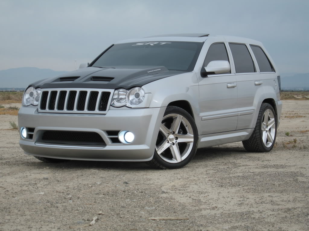 Jeep Grand Cherokee Srt8 Wallpapers