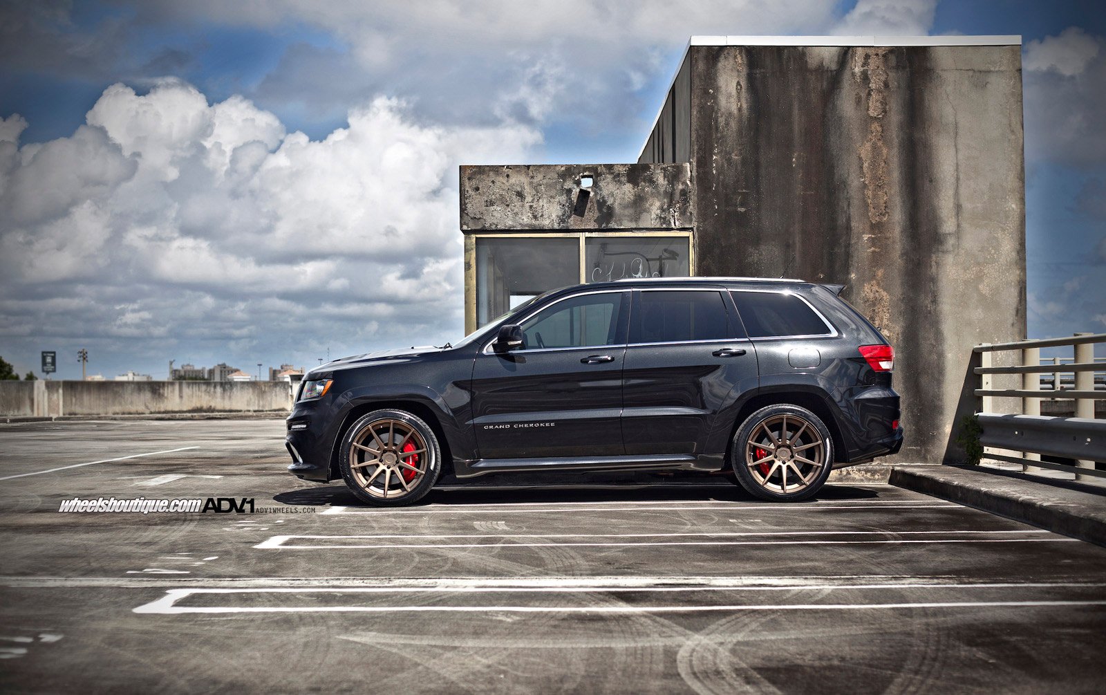 Jeep Grand Cherokee Srt8 Wallpapers