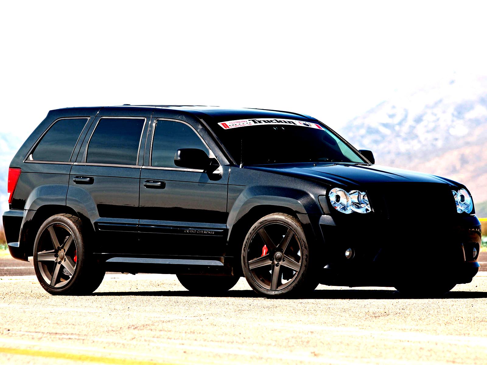 Jeep Grand Cherokee Srt8 Wallpapers