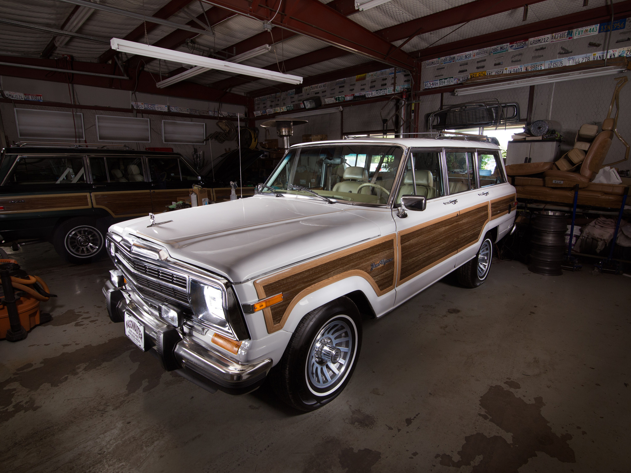 Jeep Grand Wagoneer Wallpapers