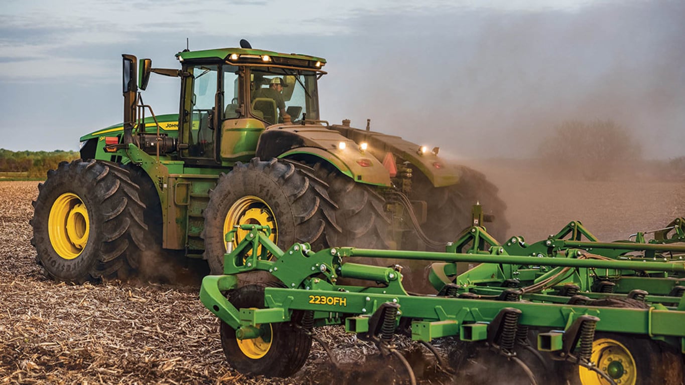 John Deere 9R Wallpapers