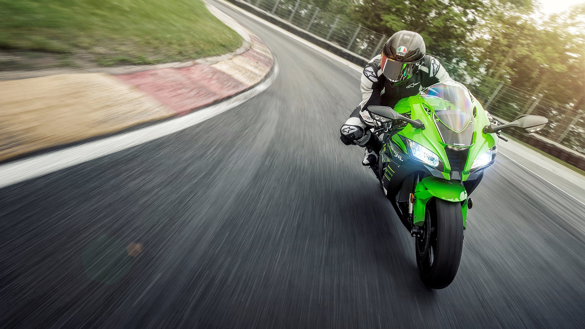 Kawasaki Ninja Zx-10R Wallpapers