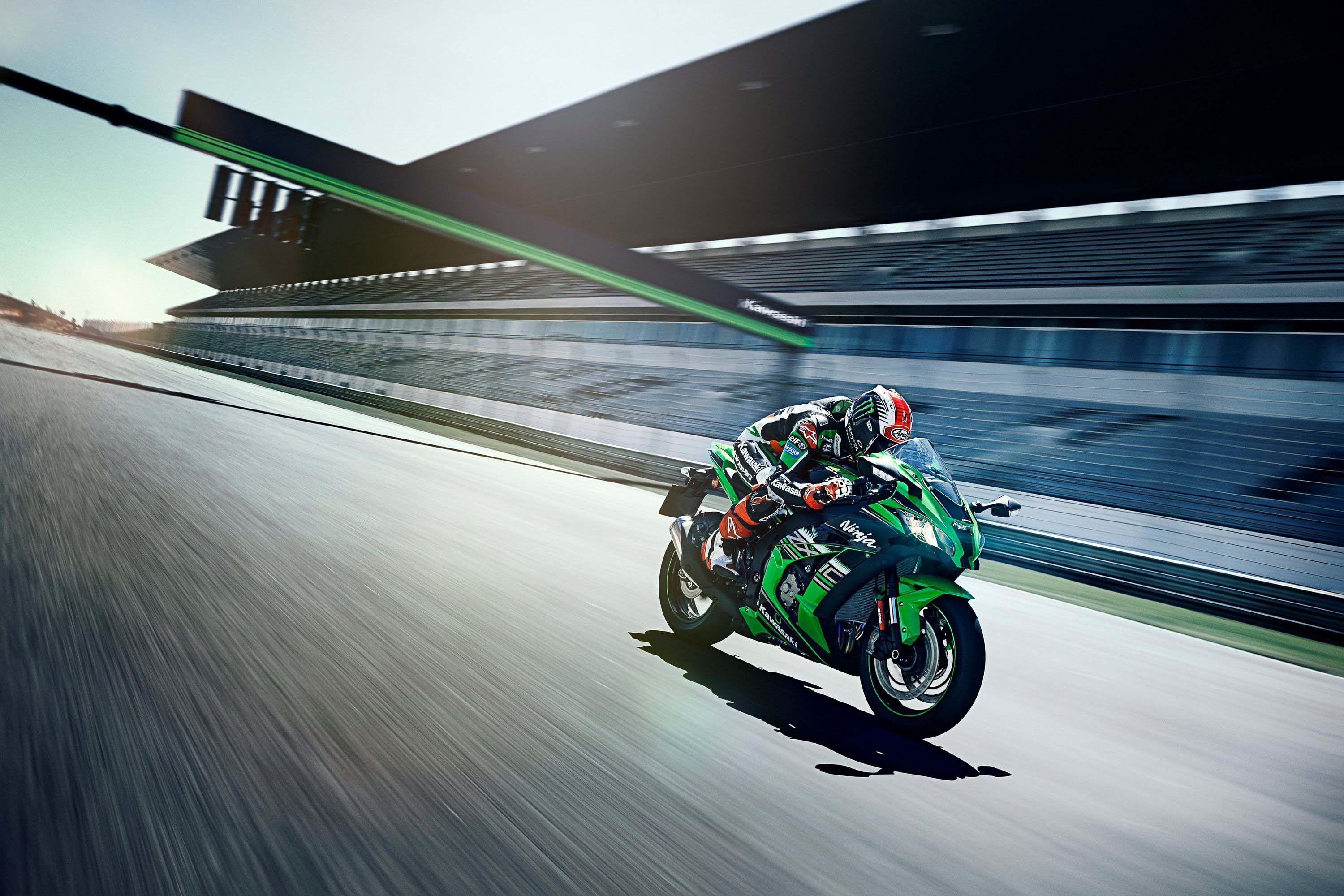 Kawasaki Ninja Zx-10R Wallpapers