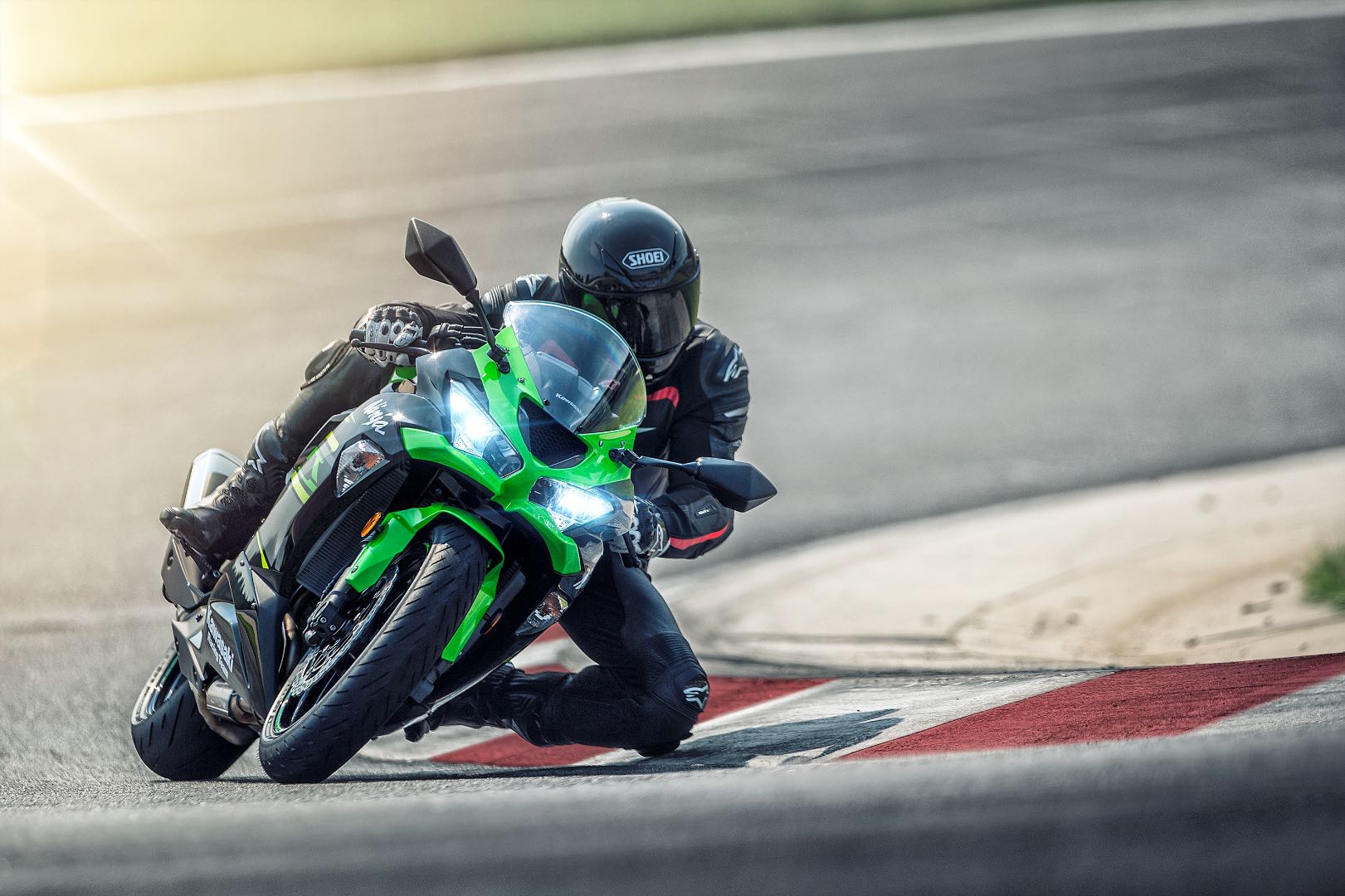 Kawasaki Ninja Zx-6R Wallpapers