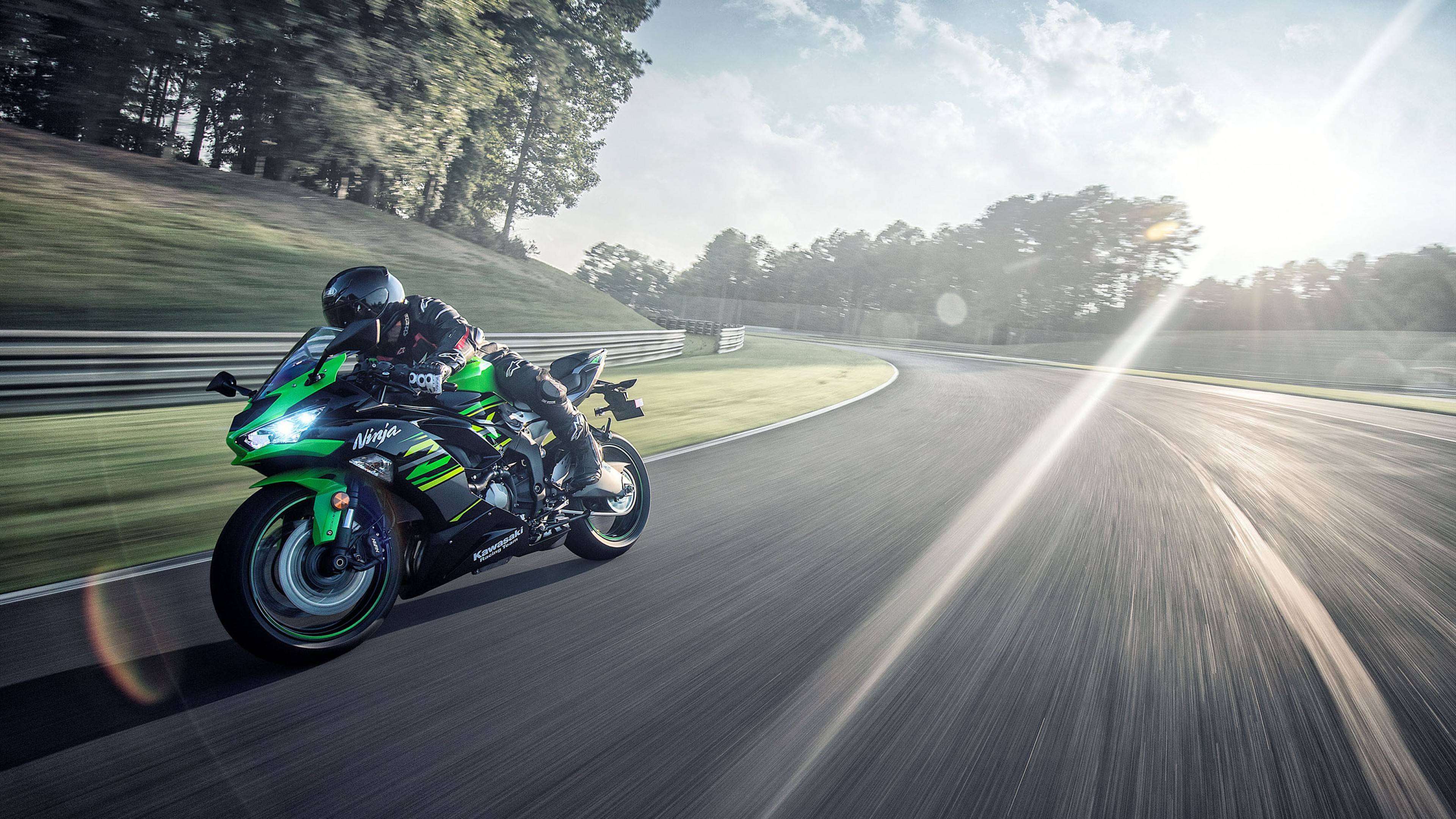 Kawasaki Ninja Zx-6R Wallpapers