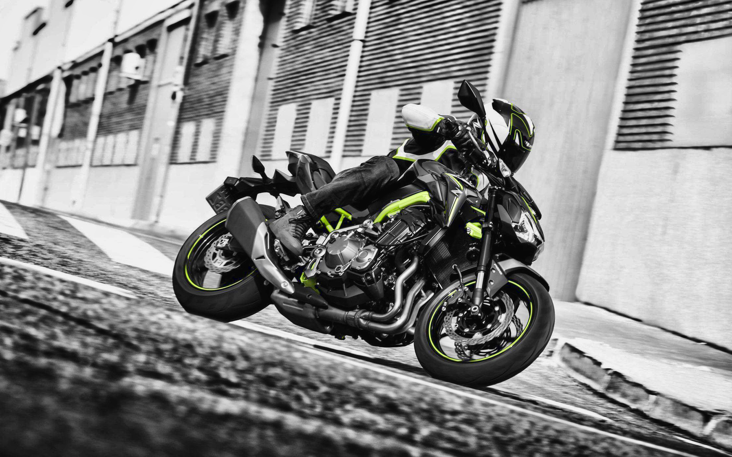 Kawasaki Z900 Wallpapers