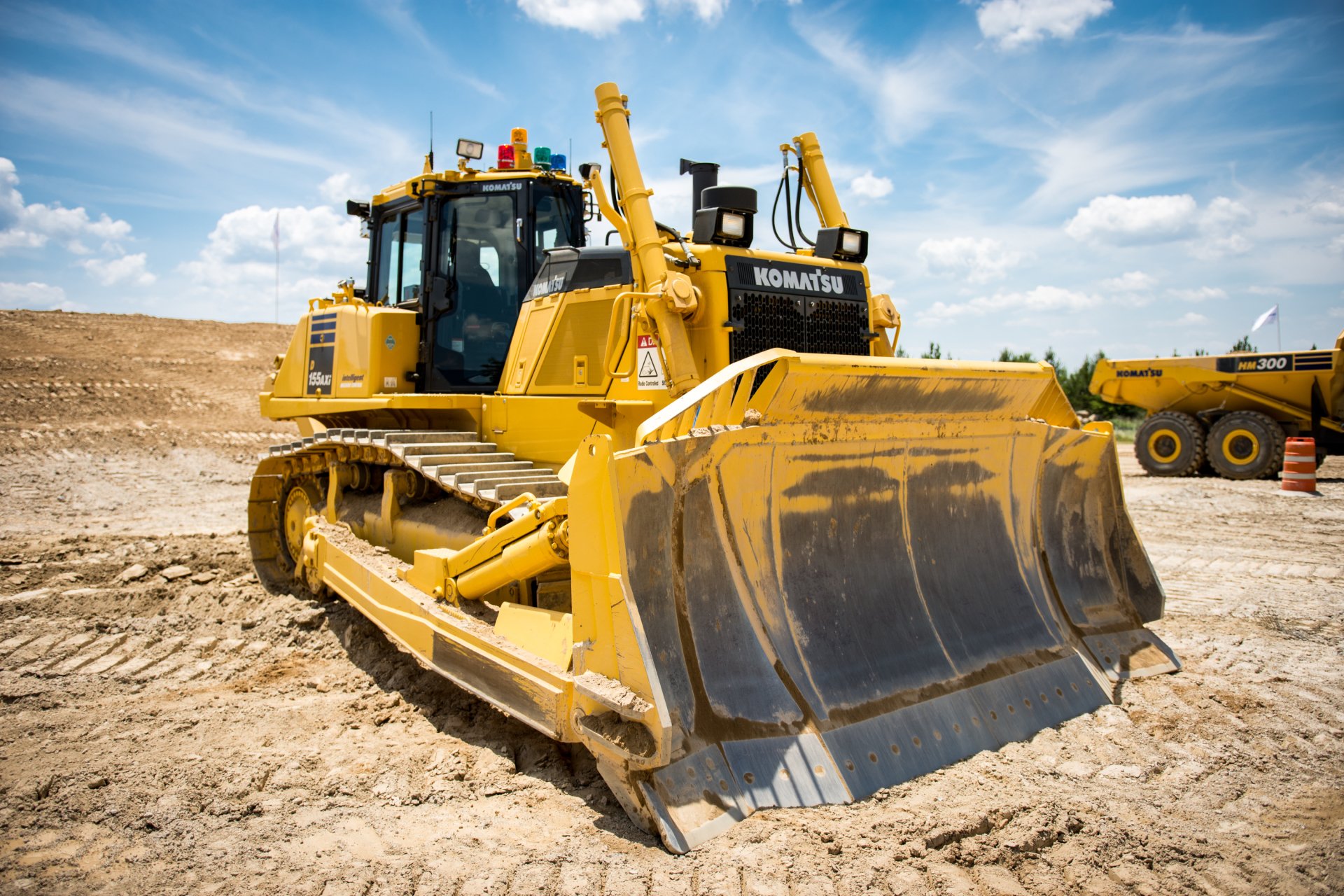 Komatsu Bulldozer Wallpapers