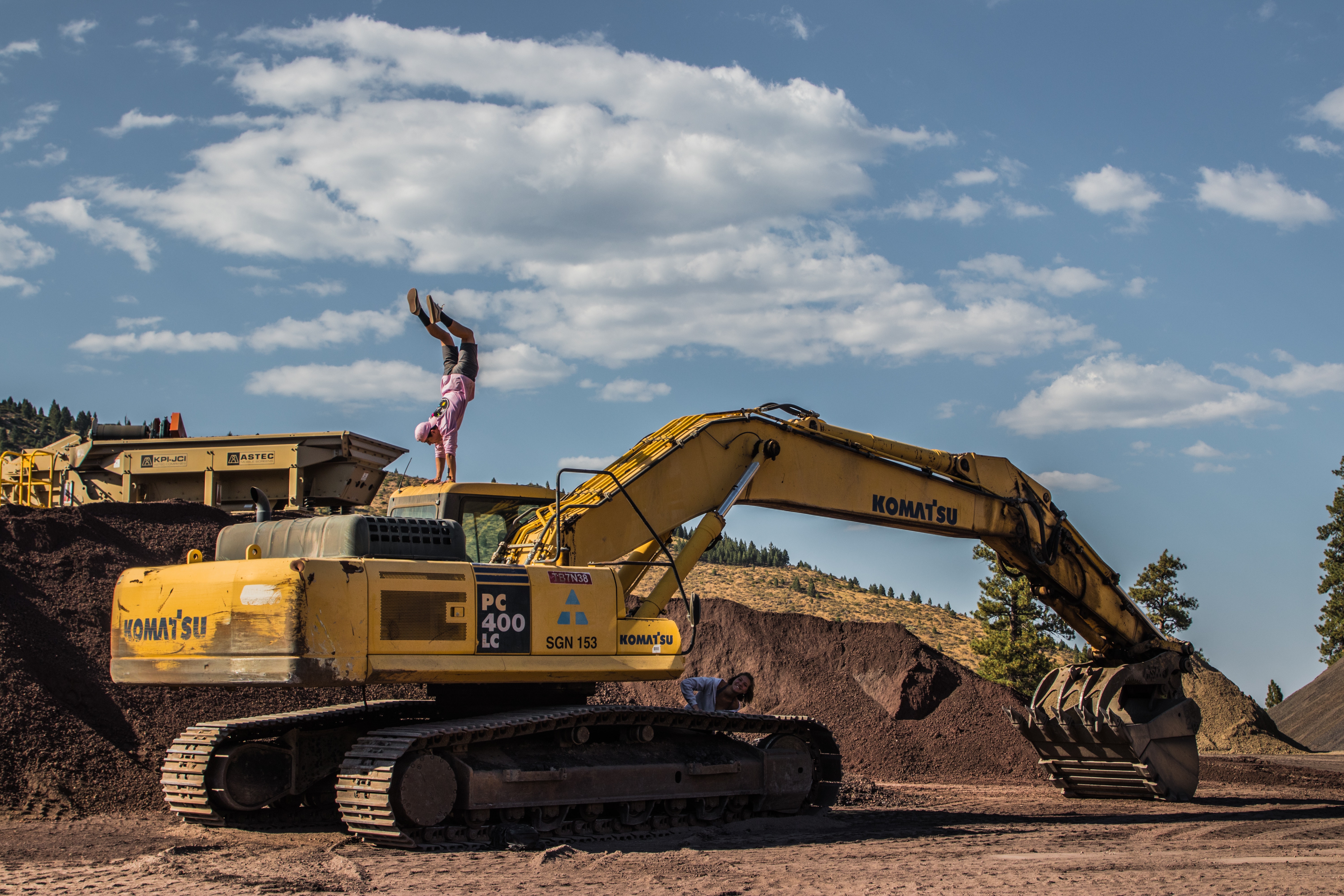 Komatsu Bulldozer Wallpapers