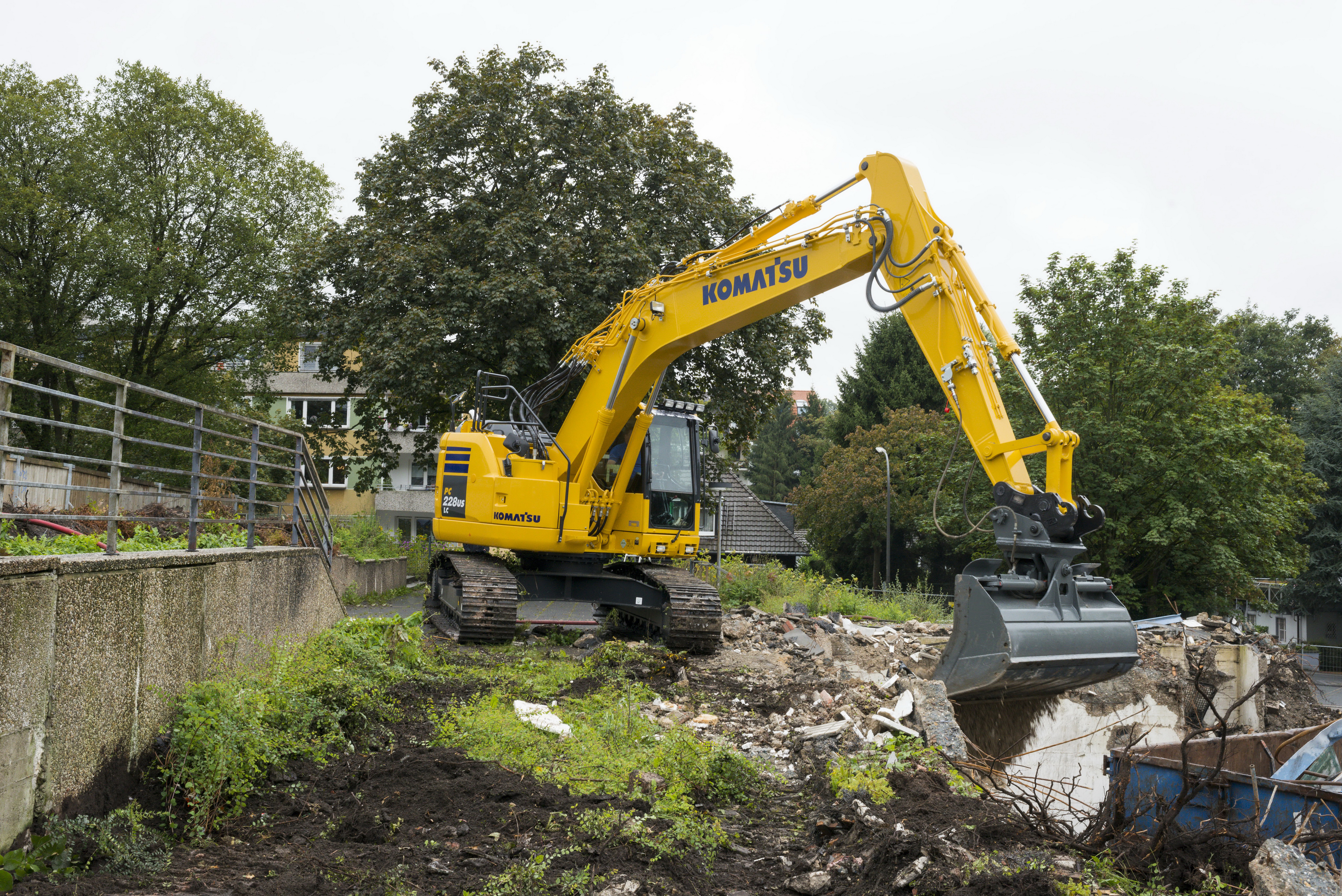 Komatsu Bulldozer Wallpapers