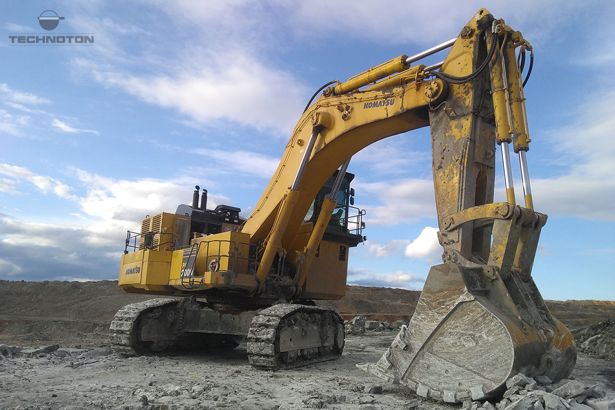 Komatsu Bulldozer Wallpapers