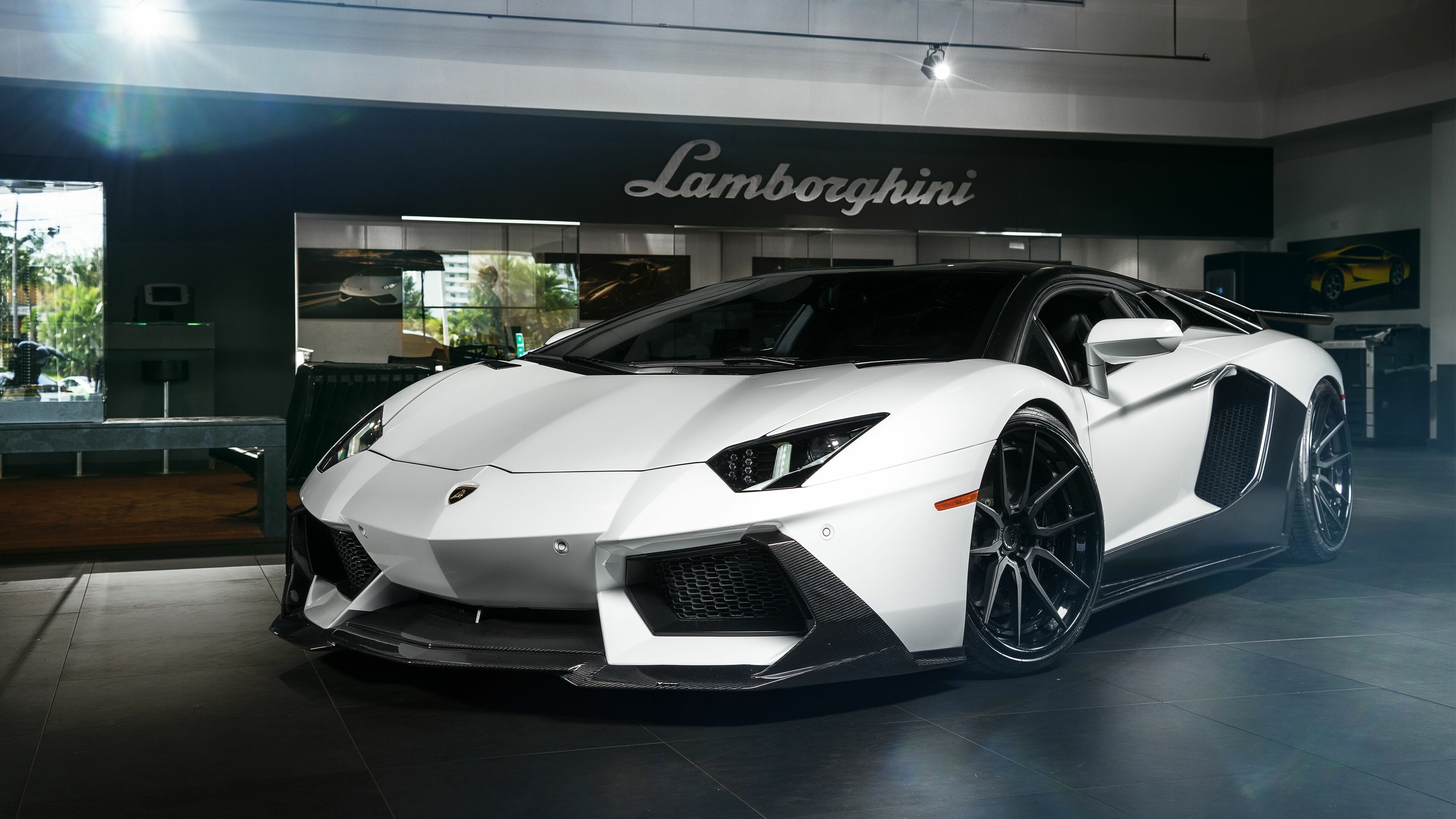 Lamborghini Aventador Wallpapers