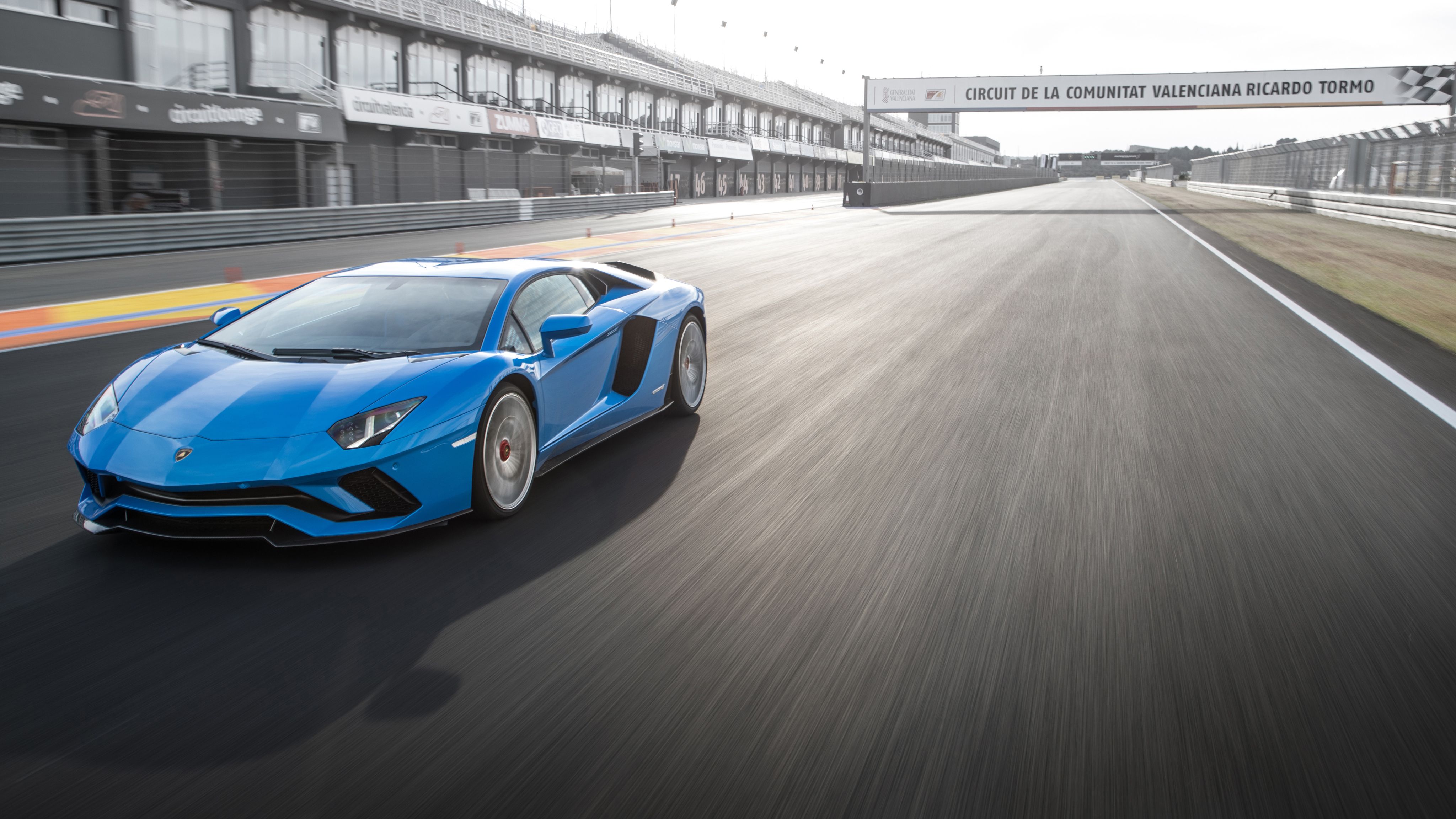 Lamborghini Aventador Wallpapers