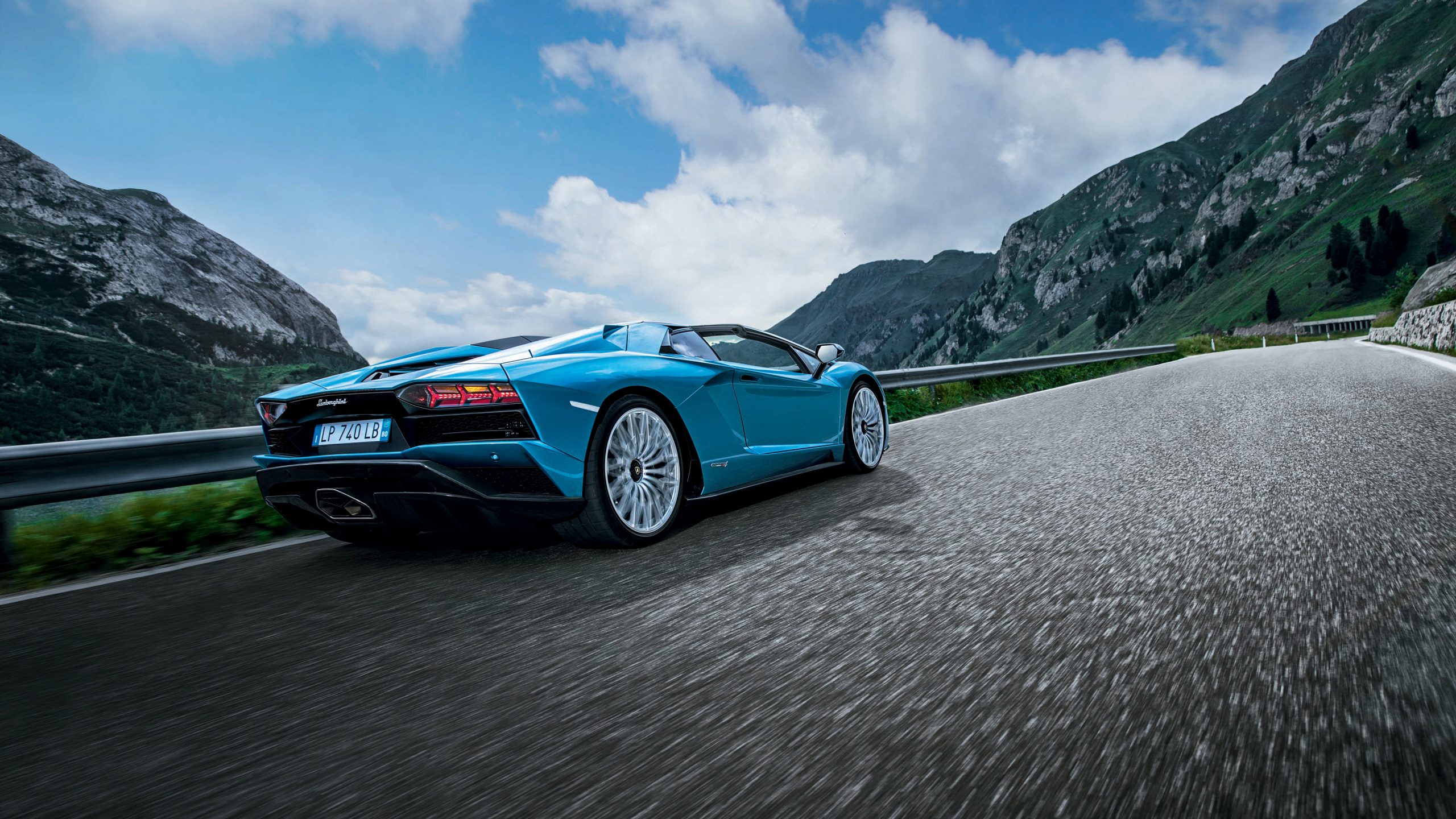 Lamborghini Aventador S Wallpapers