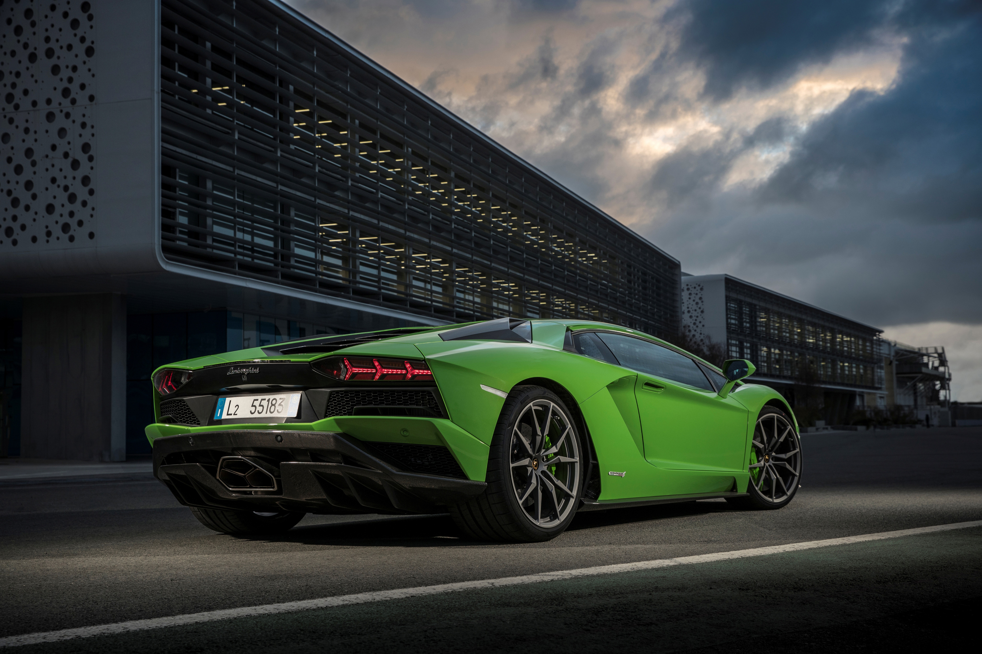 Lamborghini Aventador S Wallpapers