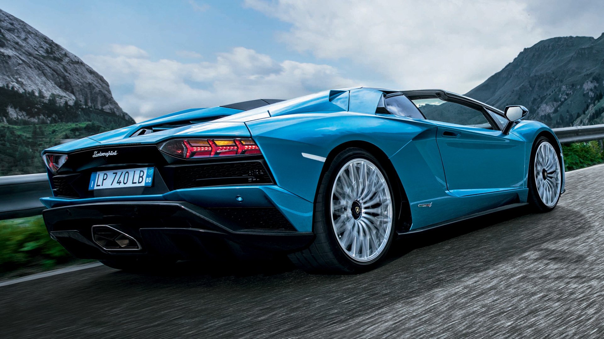 Lamborghini Aventador S Roadster Wallpapers