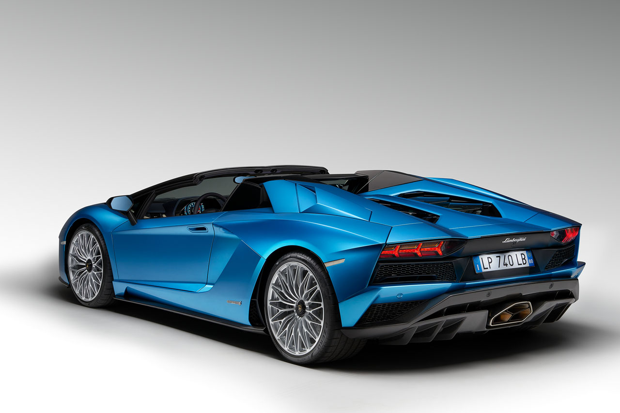 Lamborghini Aventador S Roadster Wallpapers