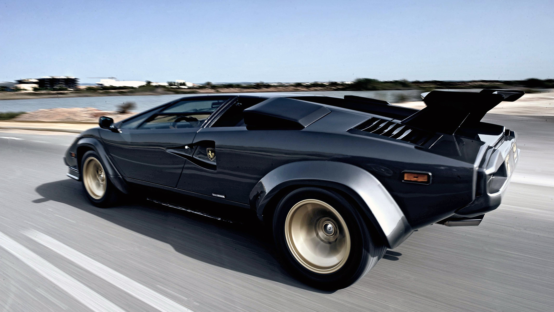 Lamborghini Countach Wallpapers