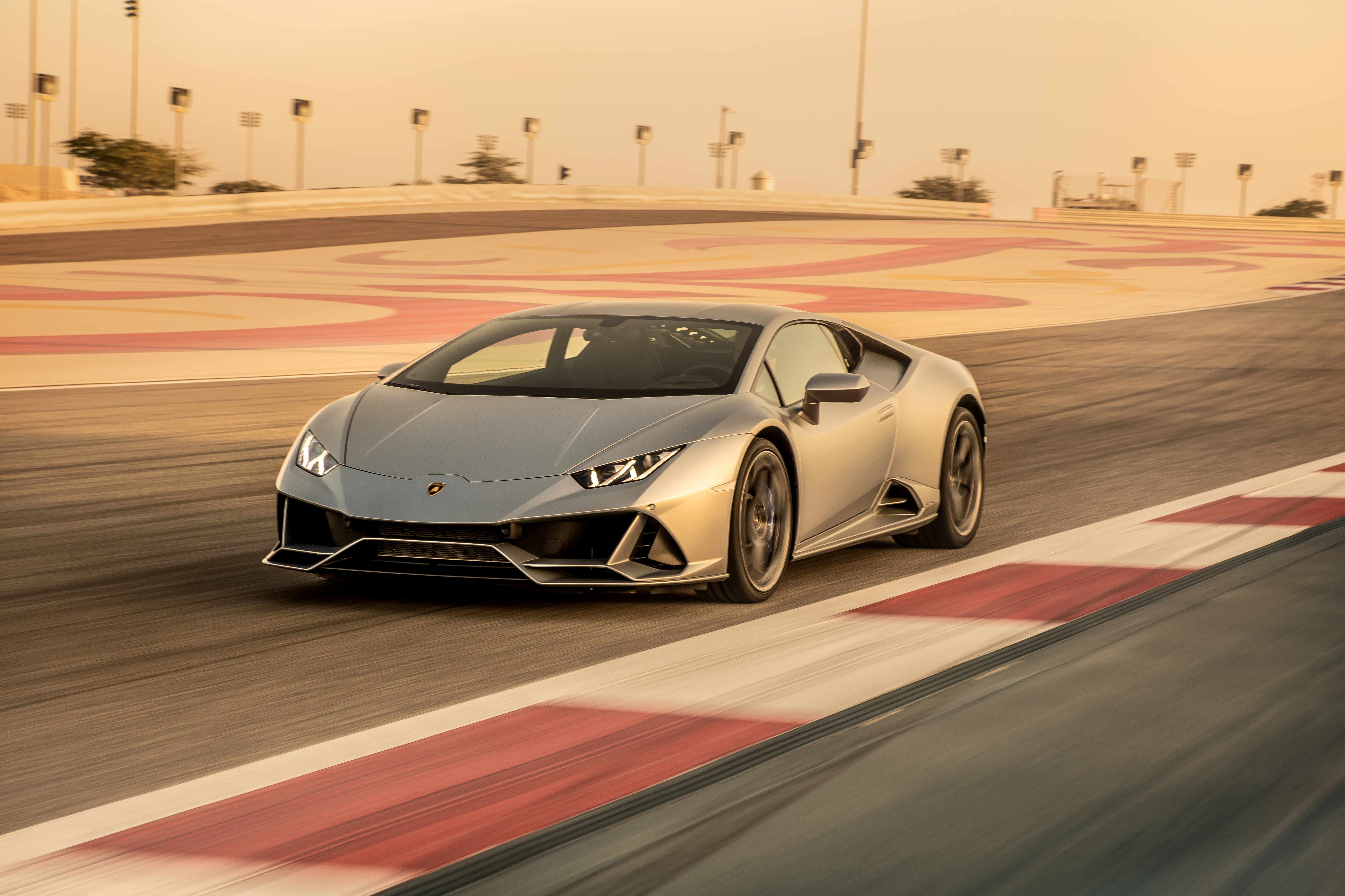 Lamborghini Huracan Evo Wallpapers