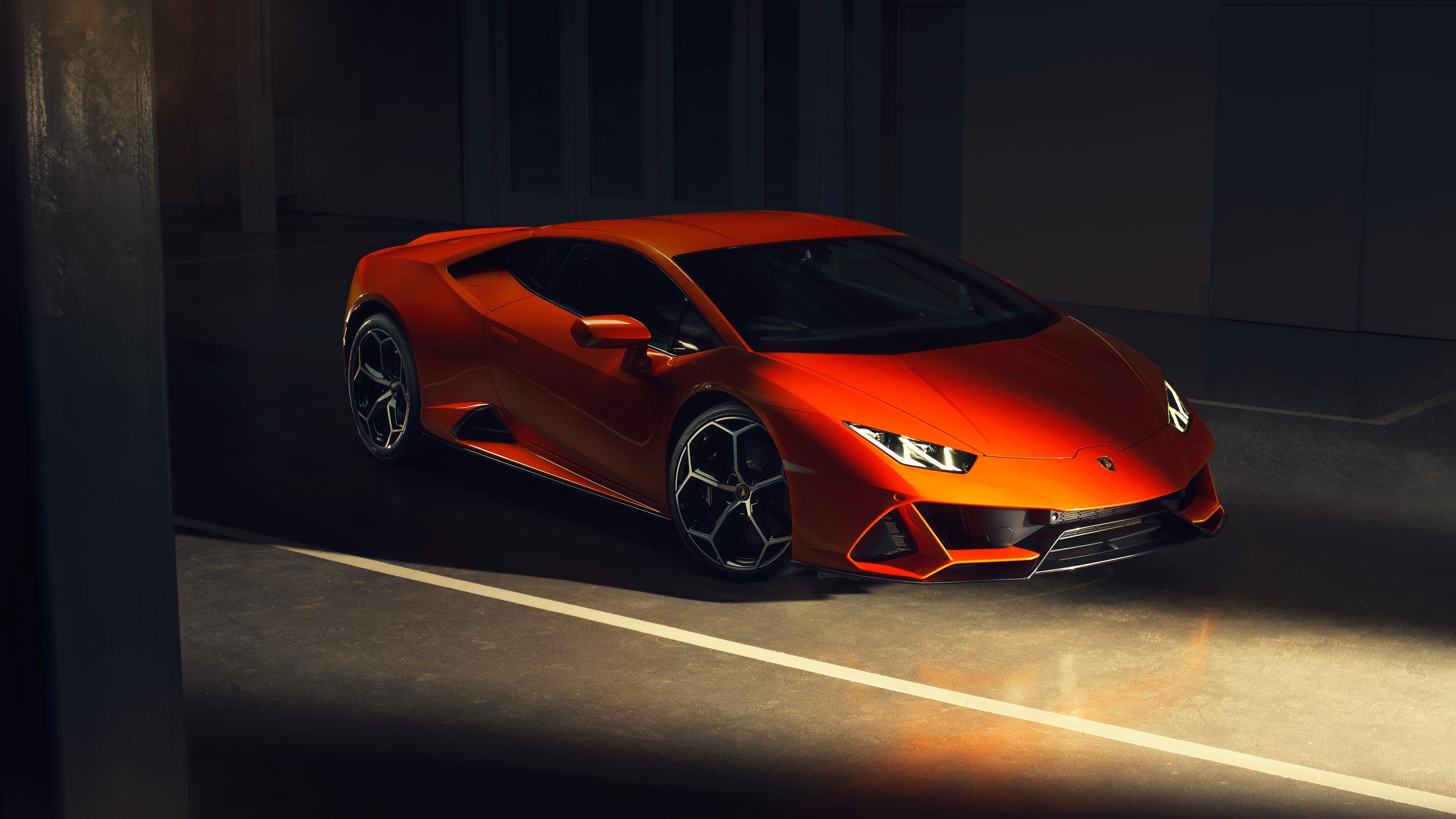 Lamborghini Huracan Evo Wallpapers