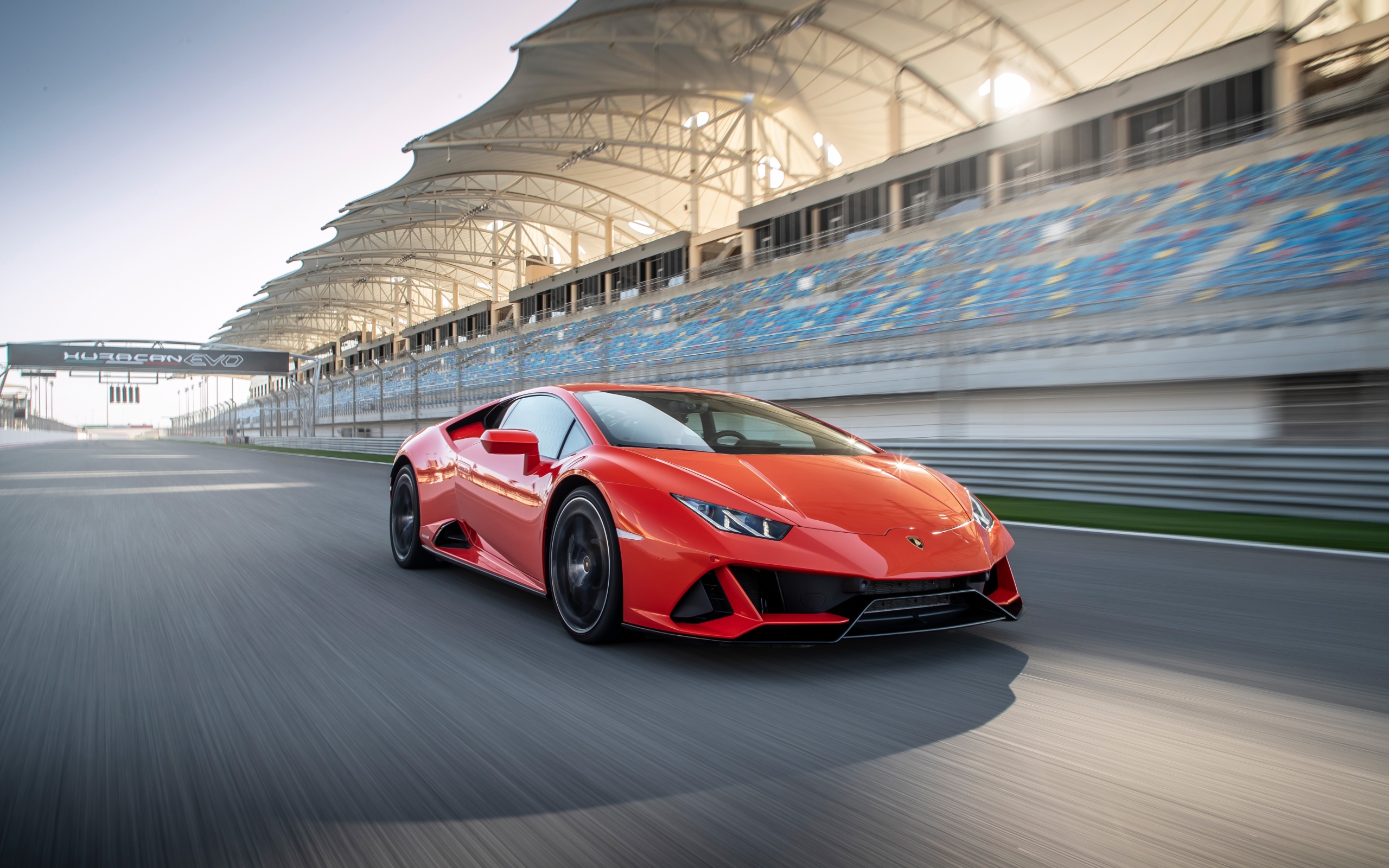 Lamborghini Huracan Evo Wallpapers