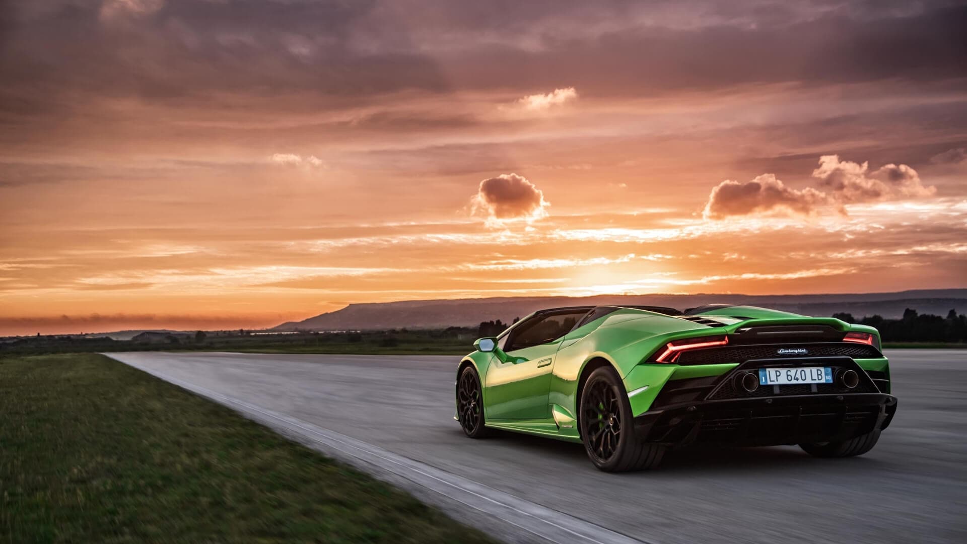 Lamborghini Huracan Evo Wallpapers