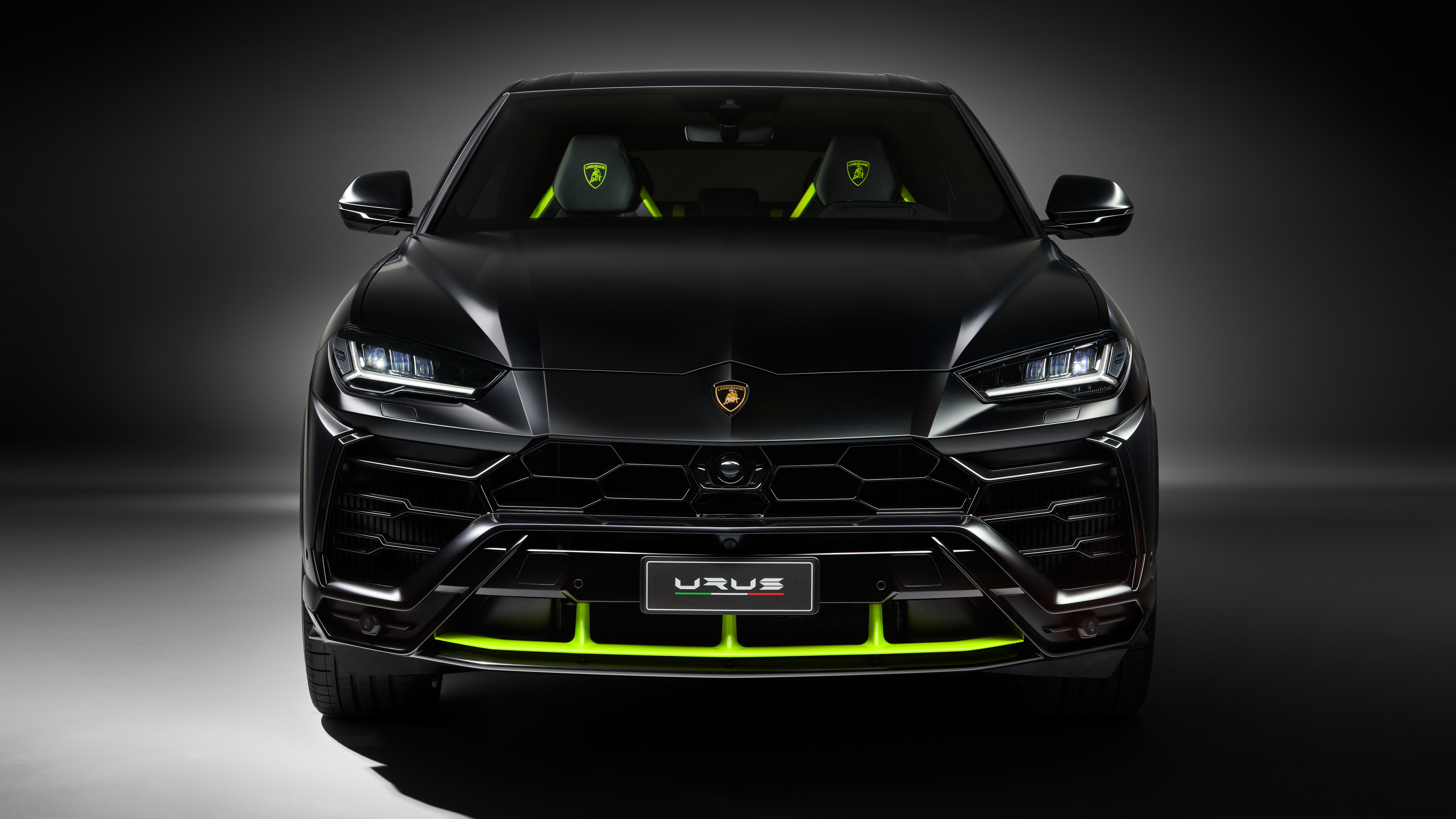 Lamborghini Urus Wallpapers