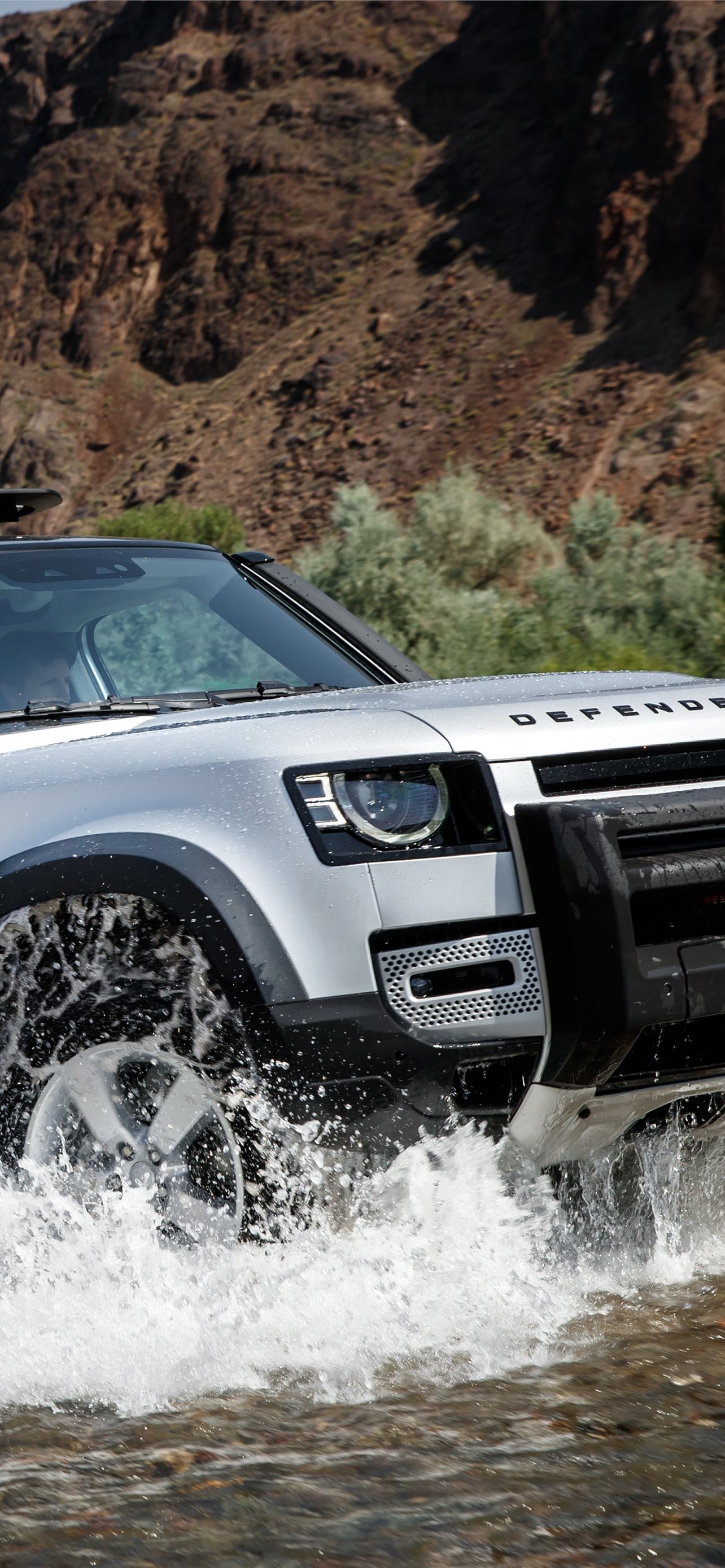 Land Rover Defender Wallpapers