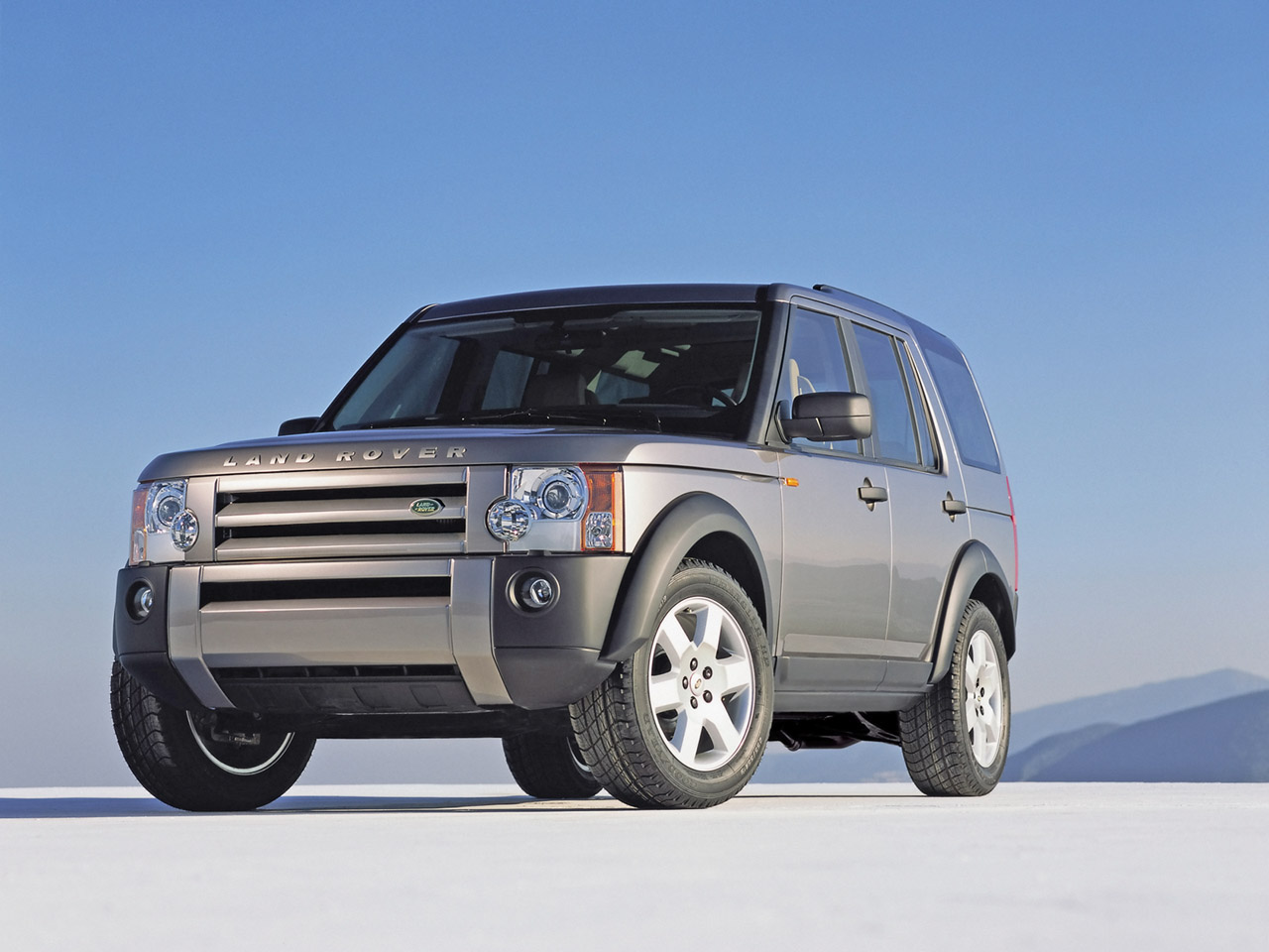 Land Rover Discovery Wallpapers