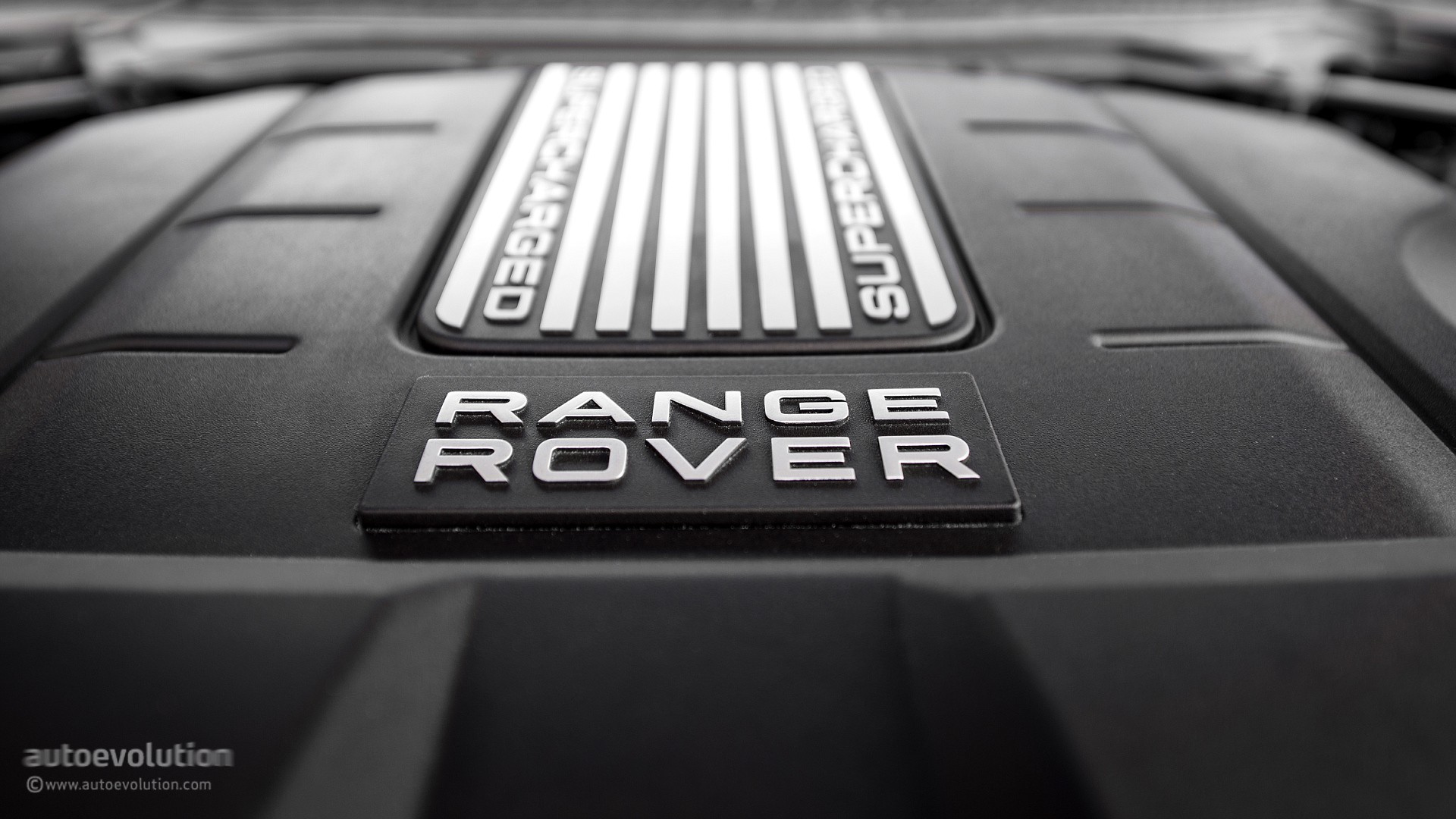 Land Rover Logo Wallpapers