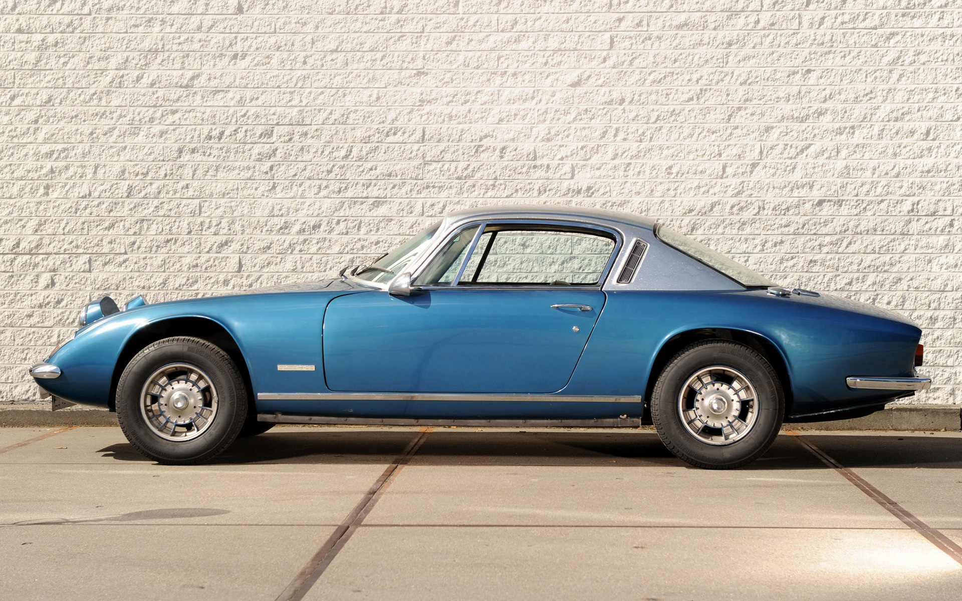 Lotus Elan Wallpapers