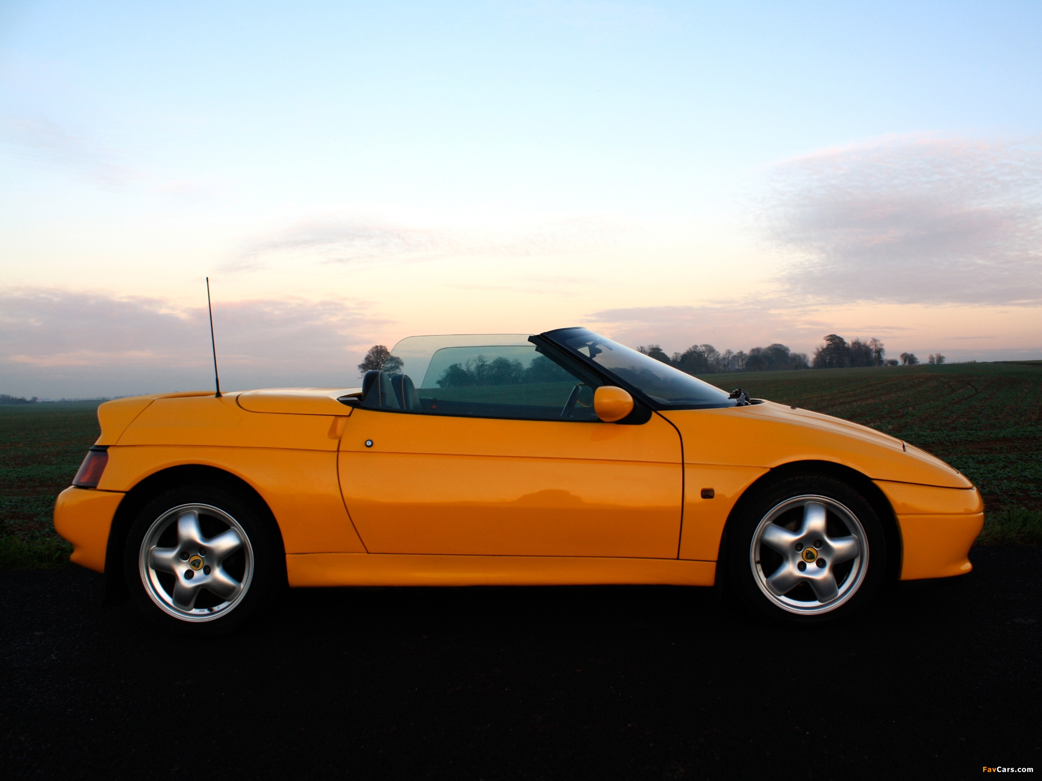 Lotus Elan Wallpapers