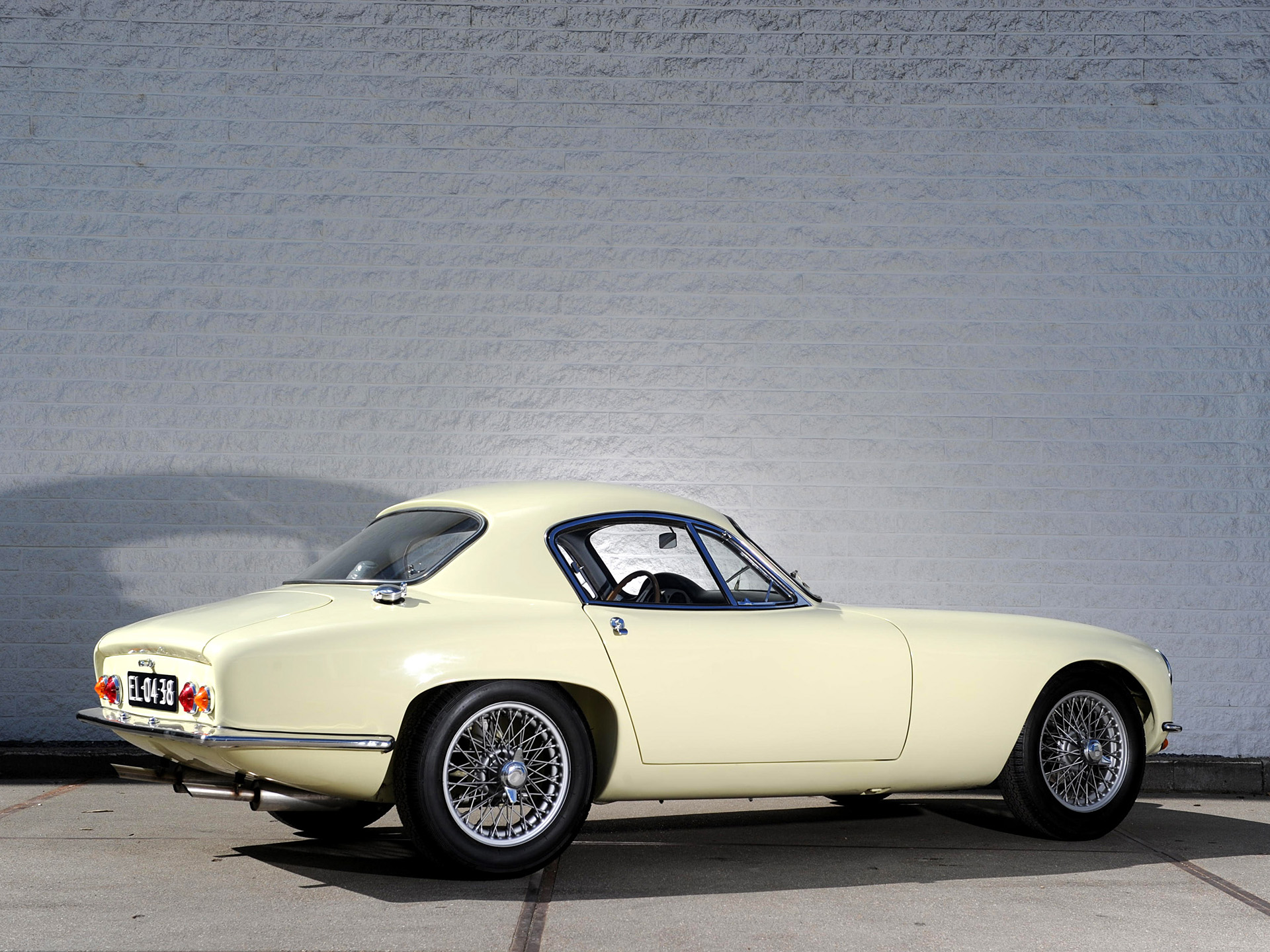 Lotus Elite Wallpapers