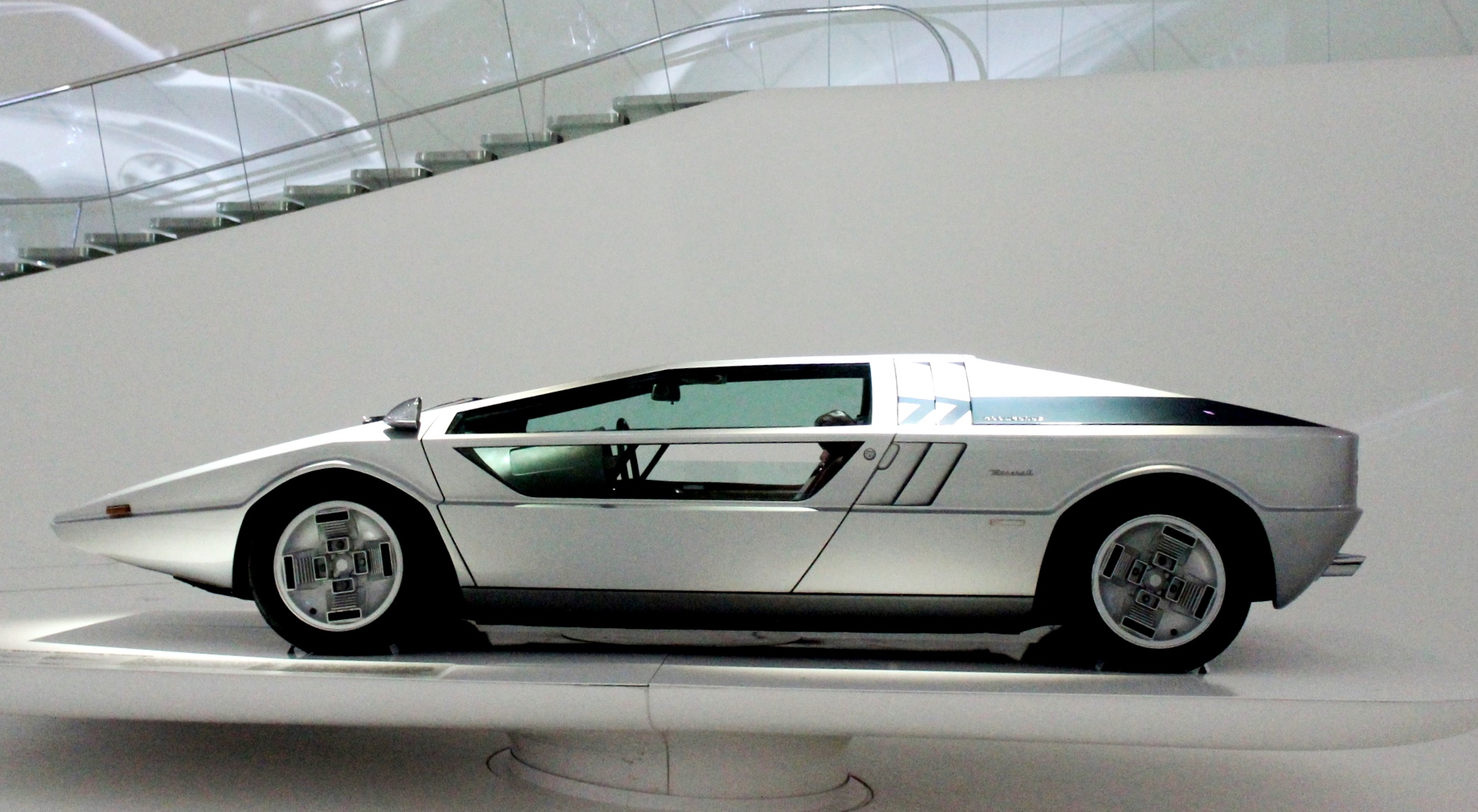 Maserati Boomerang Wallpapers