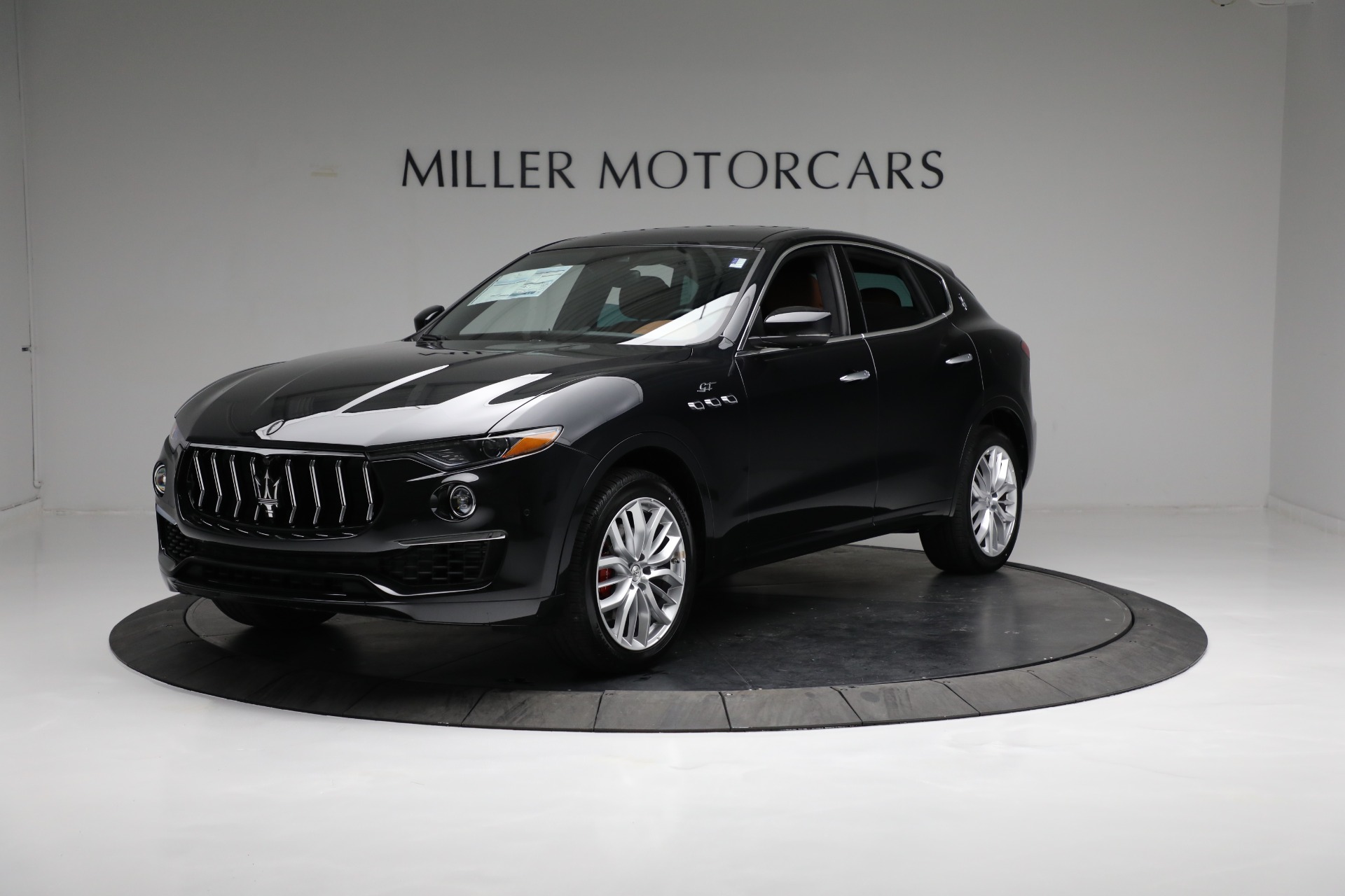 Maserati Levante Granlusso Royale Wallpapers