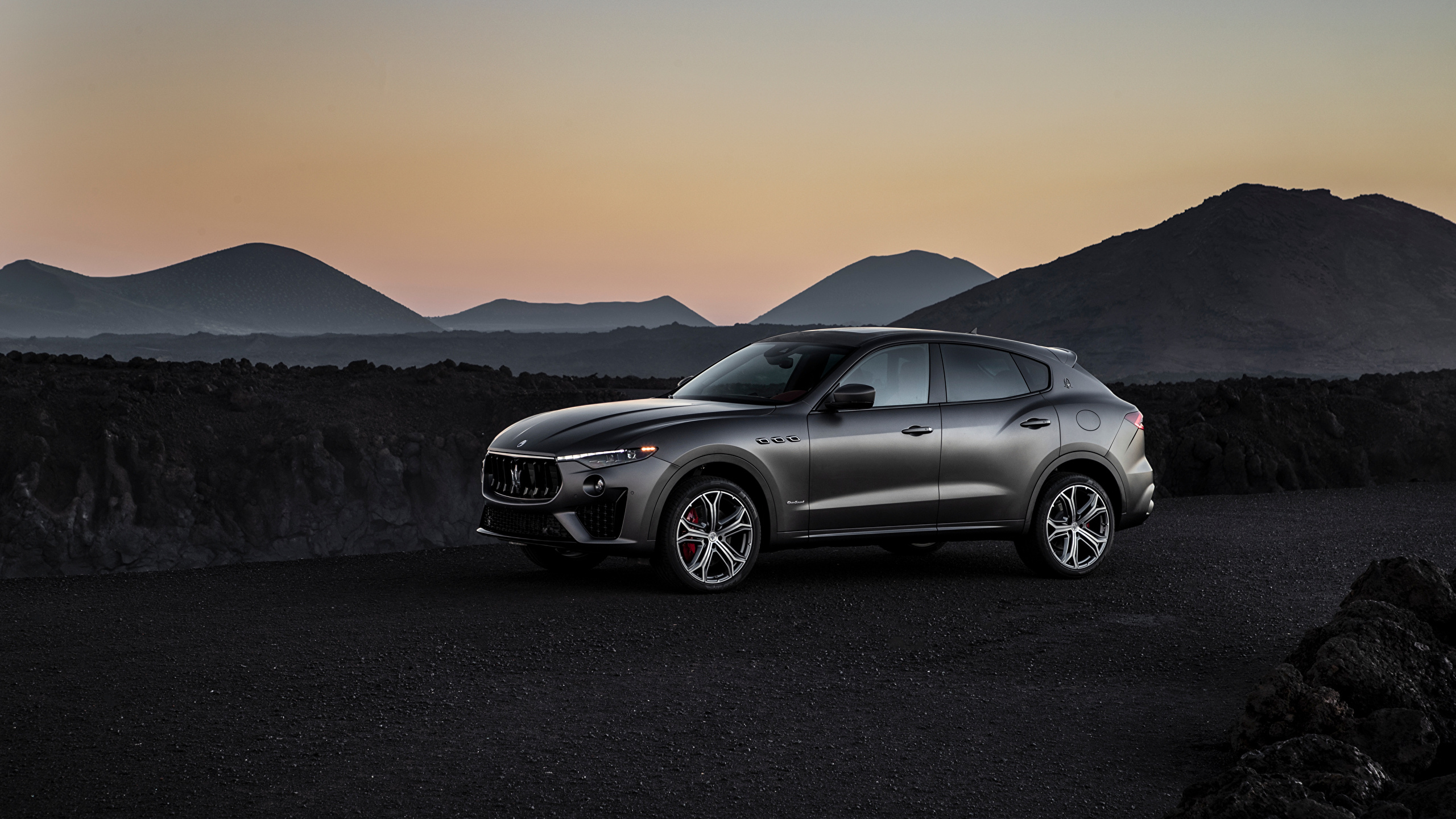 Maserati Levante Gransport Wallpapers