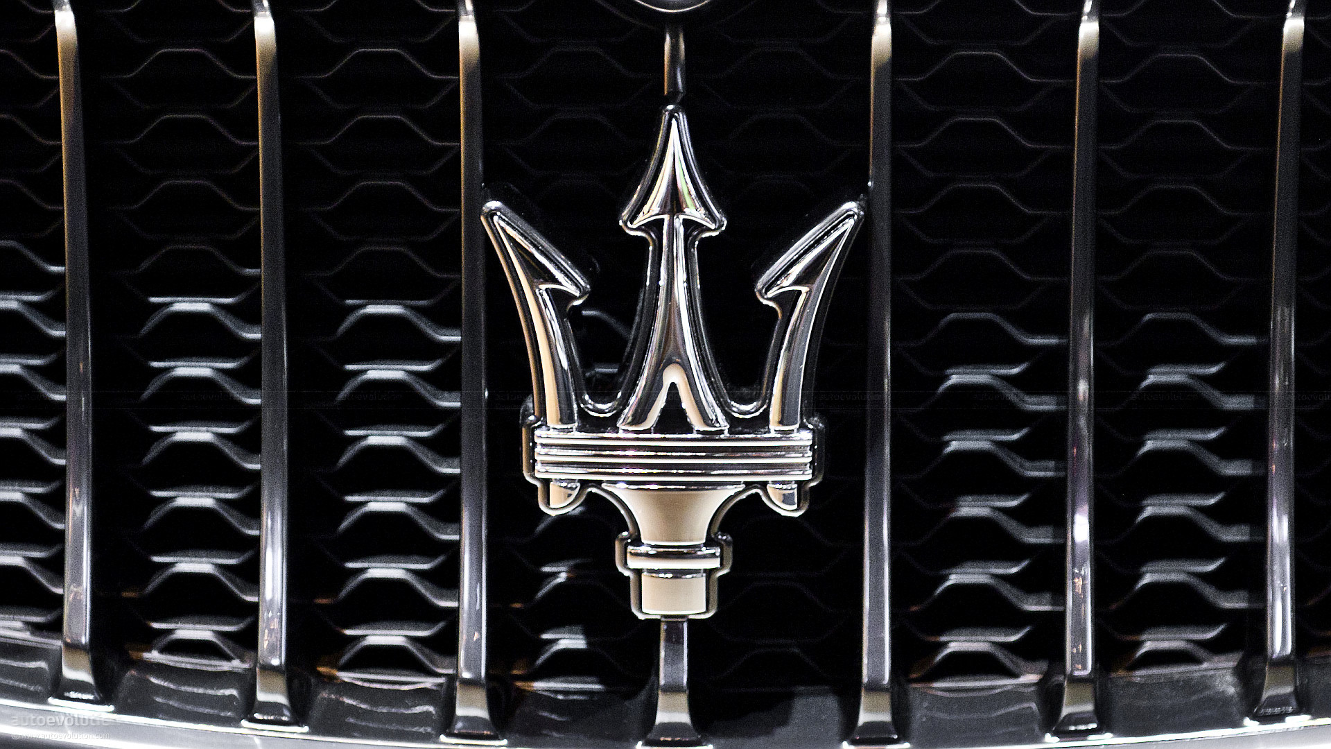 Maserati Logo Wallpapers