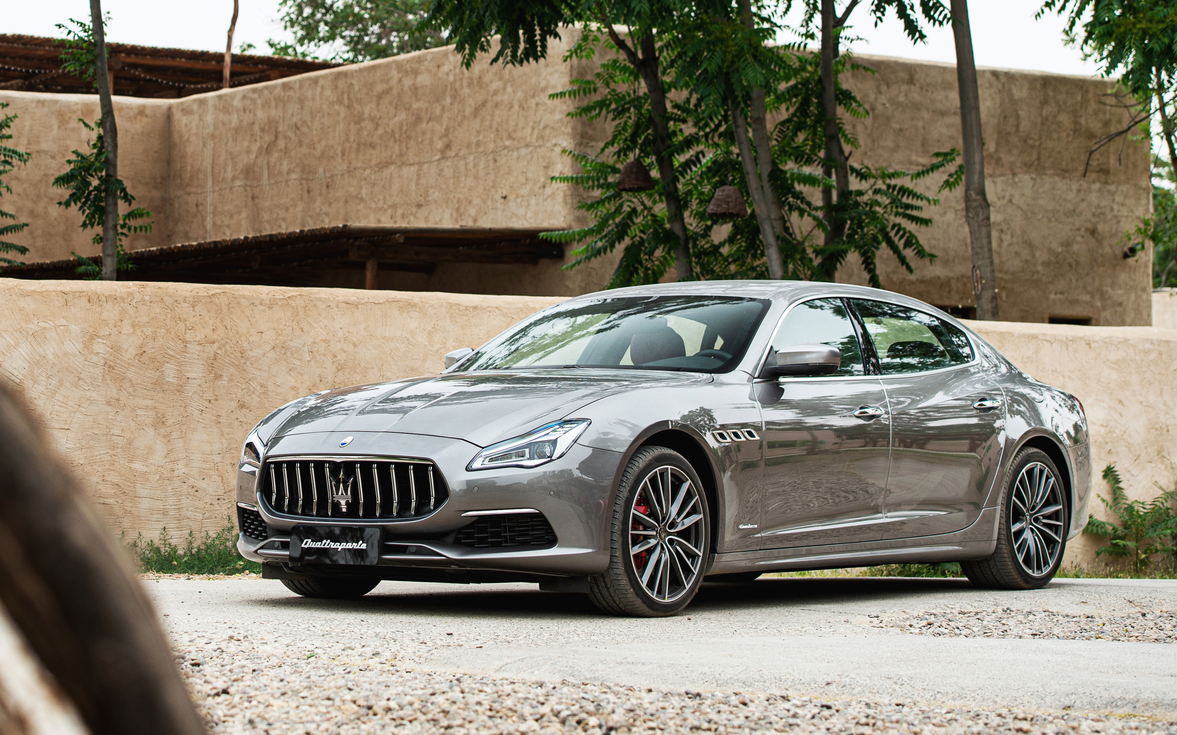 Maserati Quattroporte Granlusso Wallpapers