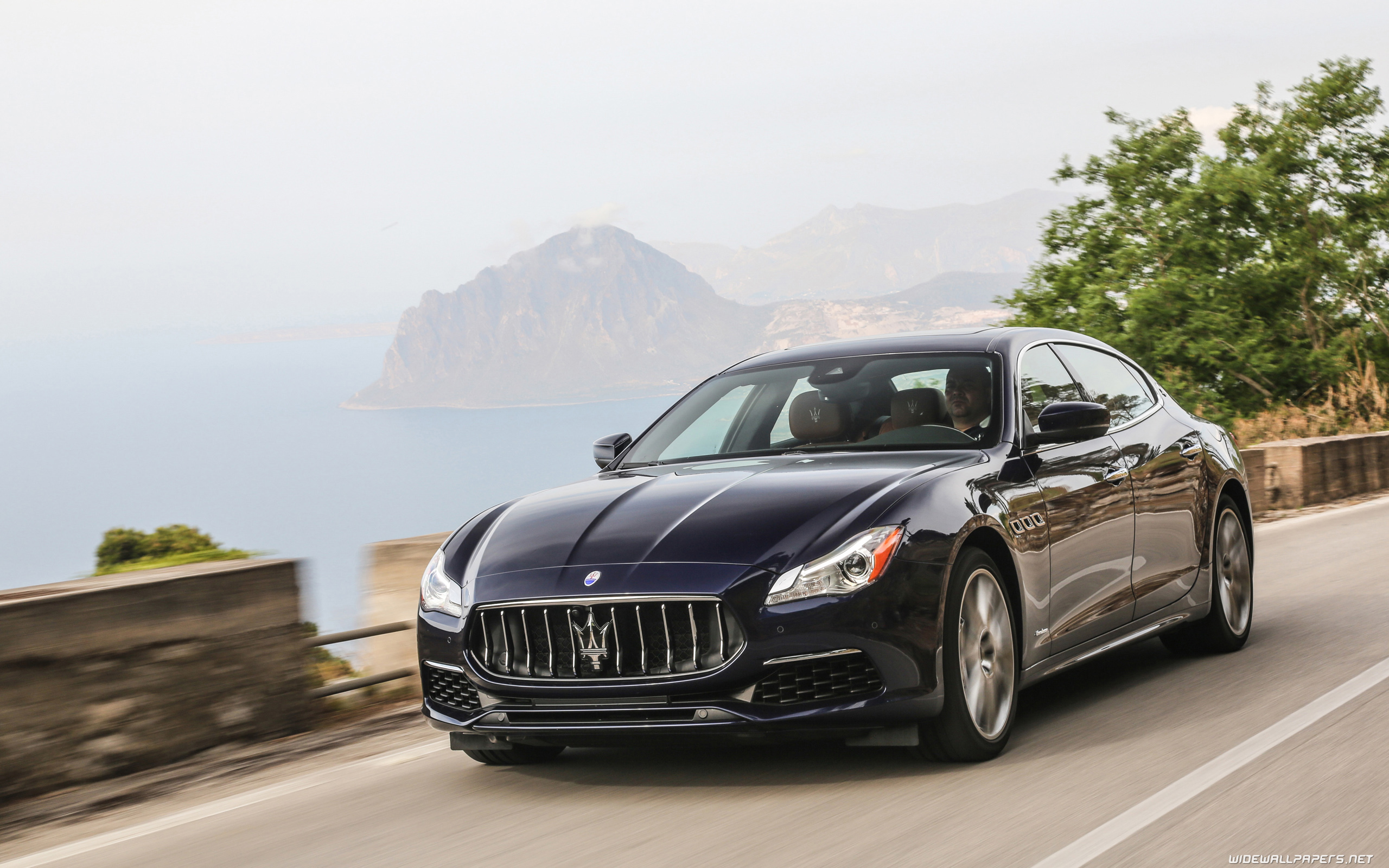 Maserati Quattroporte Granlusso Wallpapers