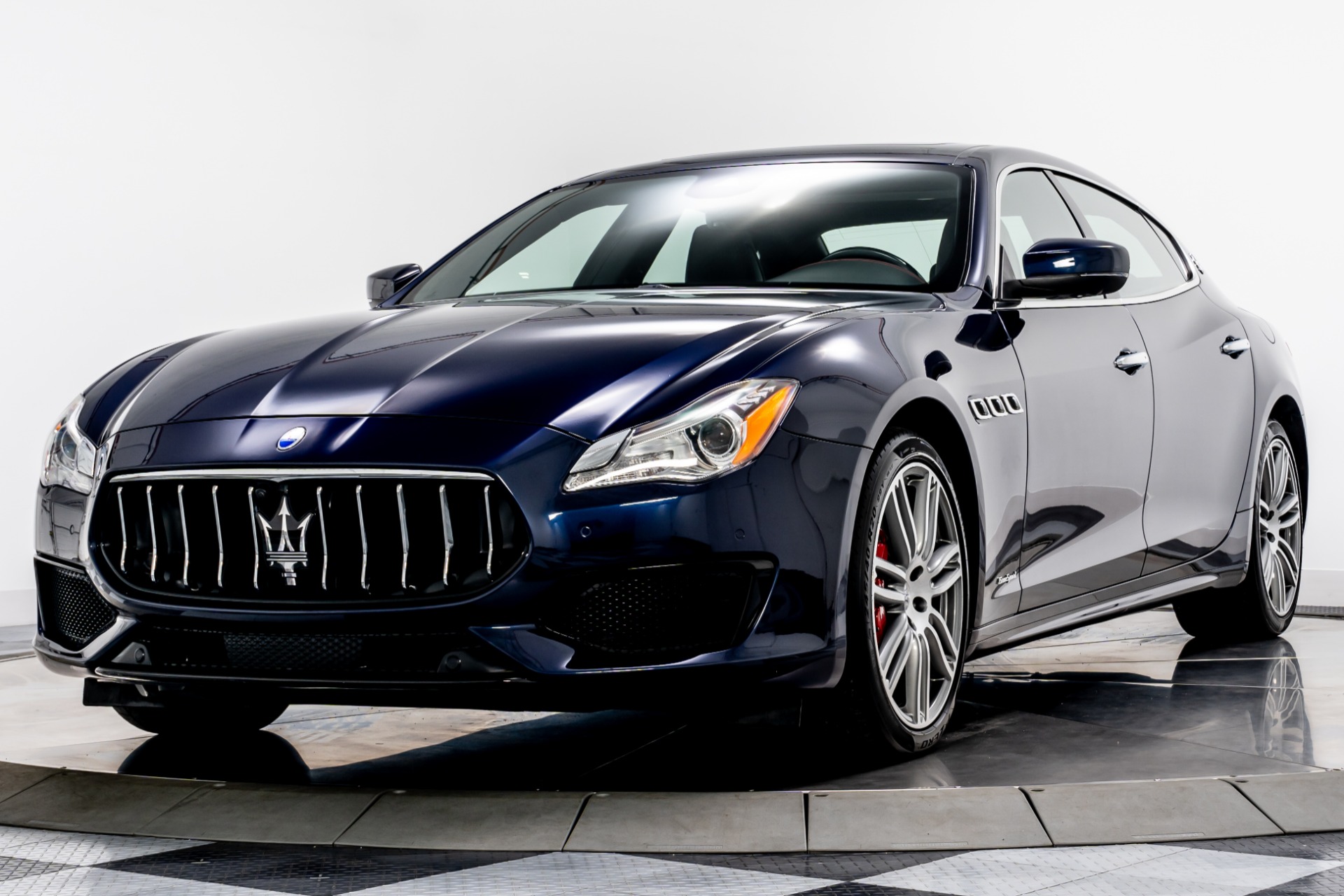 Maserati Quattroporte Granlusso Royale Wallpapers