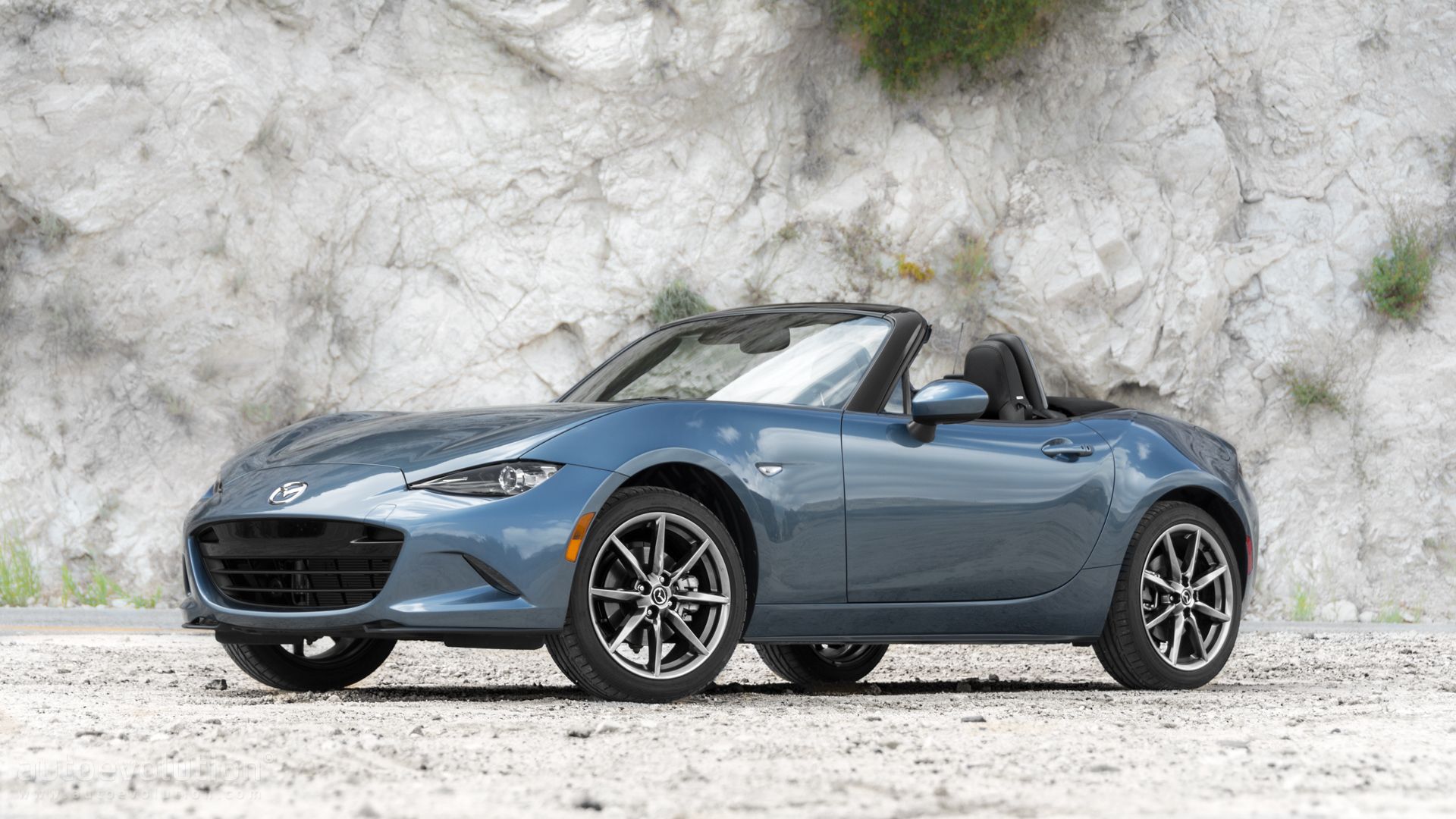 Mazda Roadster Wallpapers