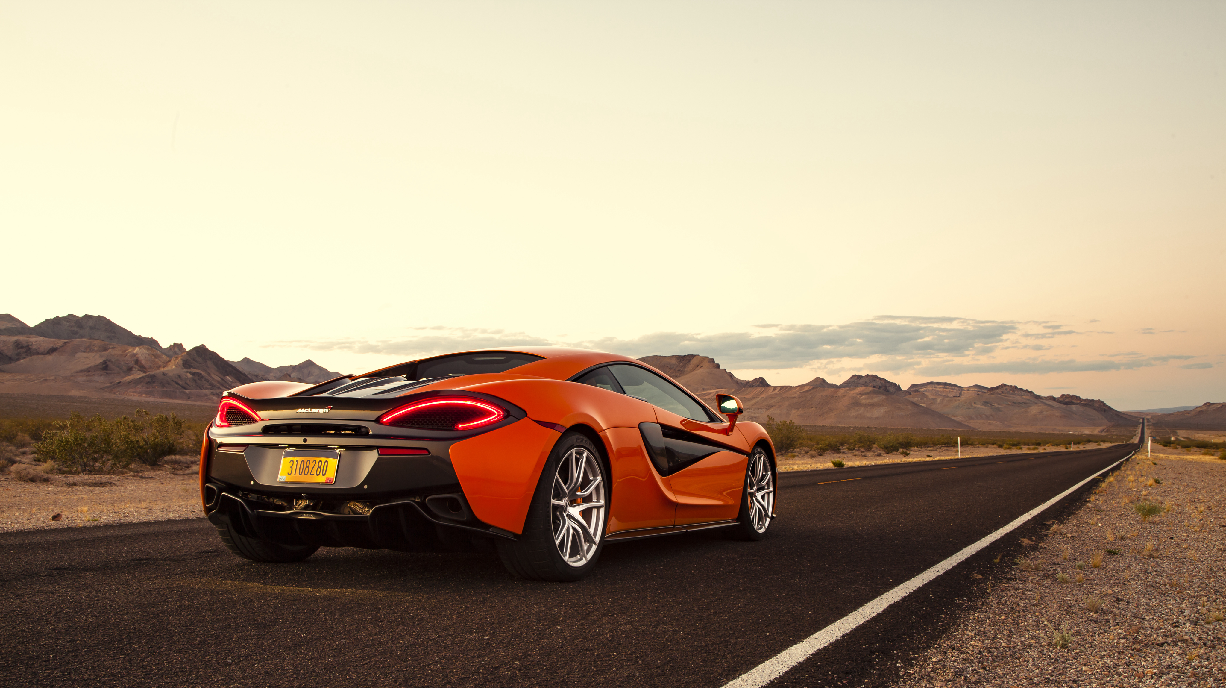 Mclaren 570Gt Wallpapers