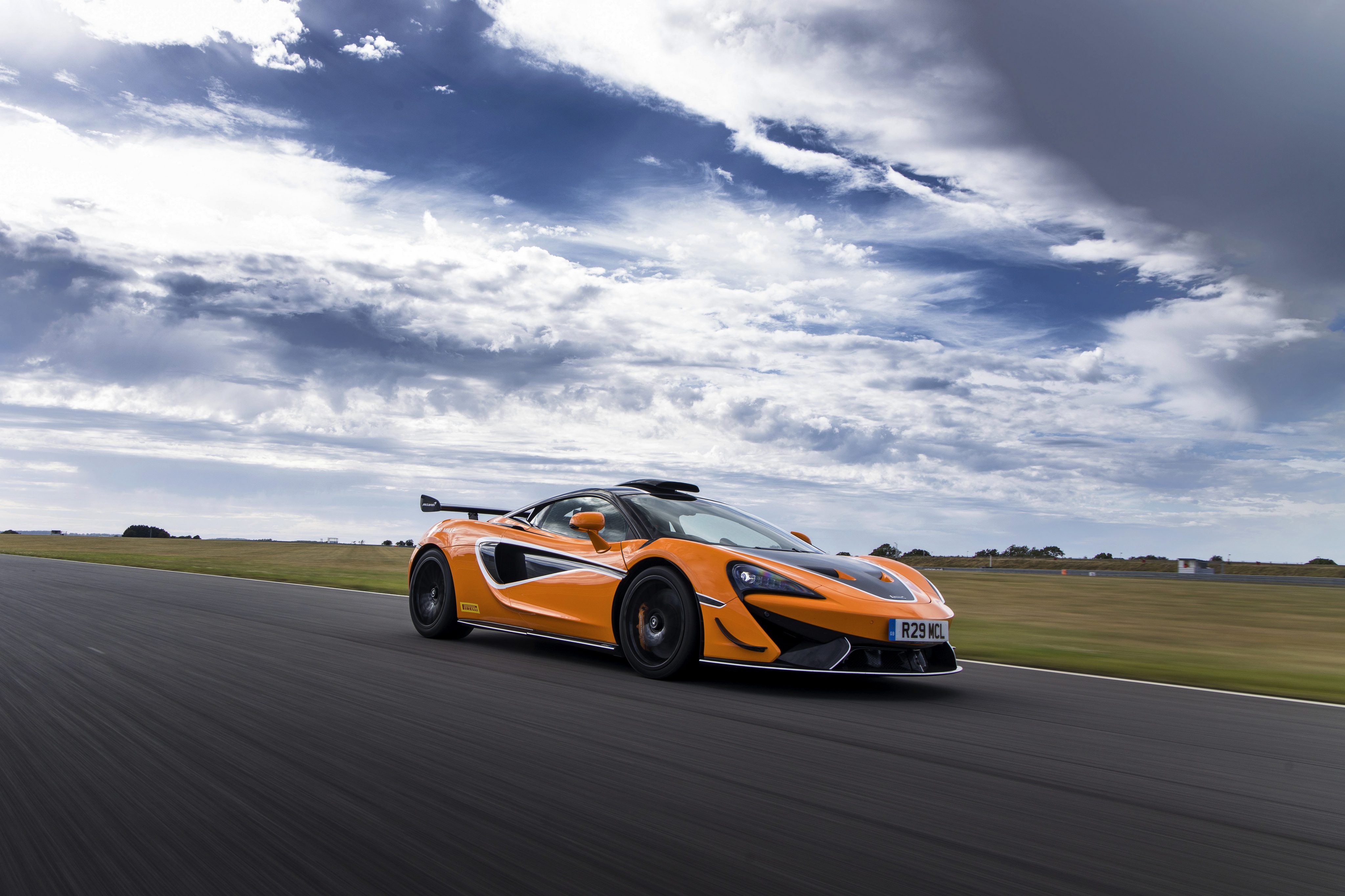 Mclaren 620R Wallpapers