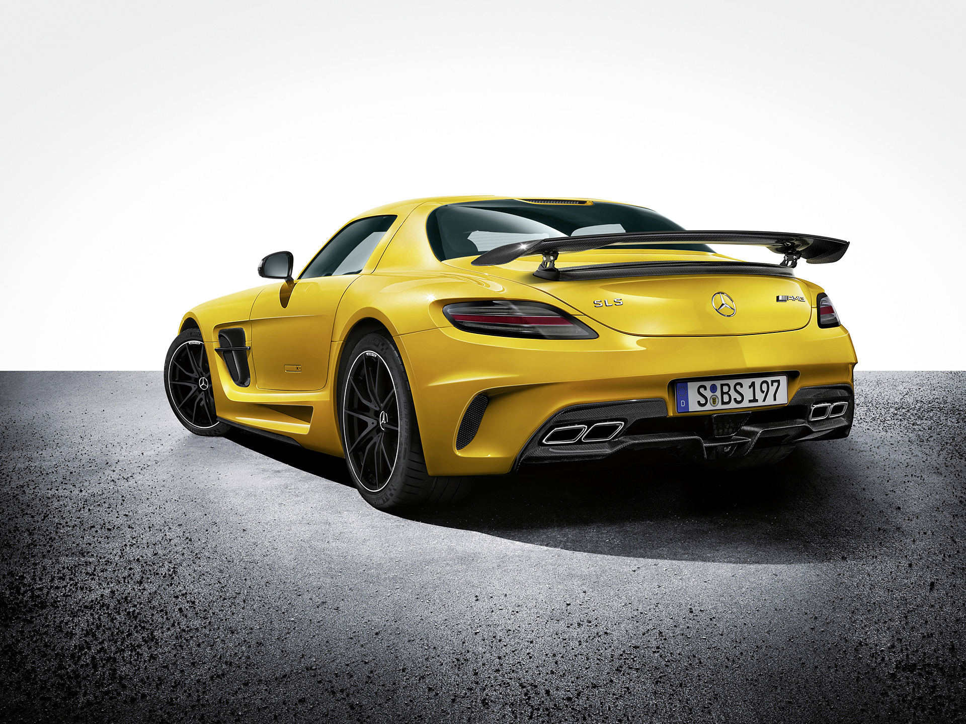 Mercedes Benz Sls 63 Amg Black Series 2017 Wallpapers