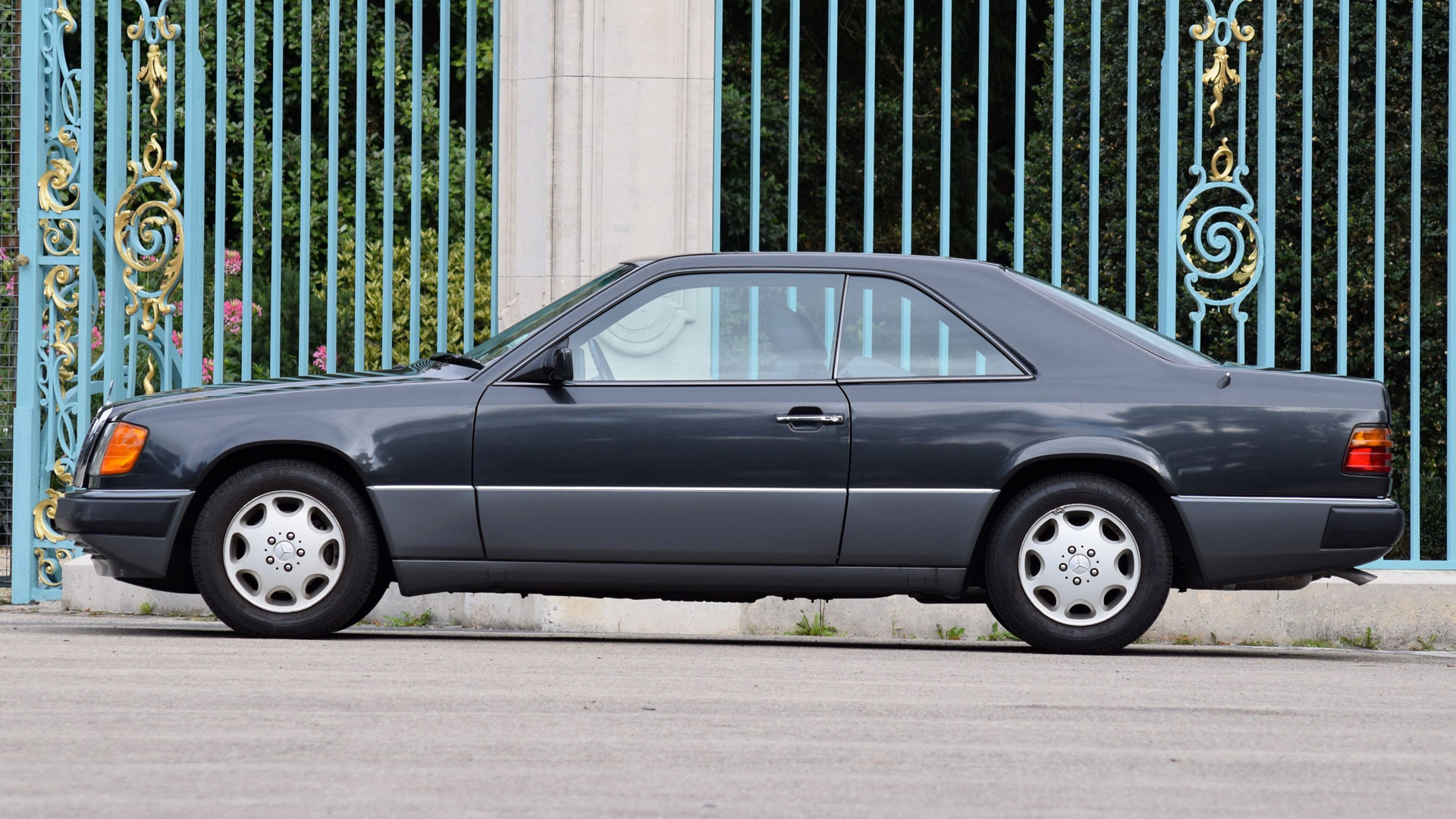 Mercedes-Benz 230 Ce Wallpapers